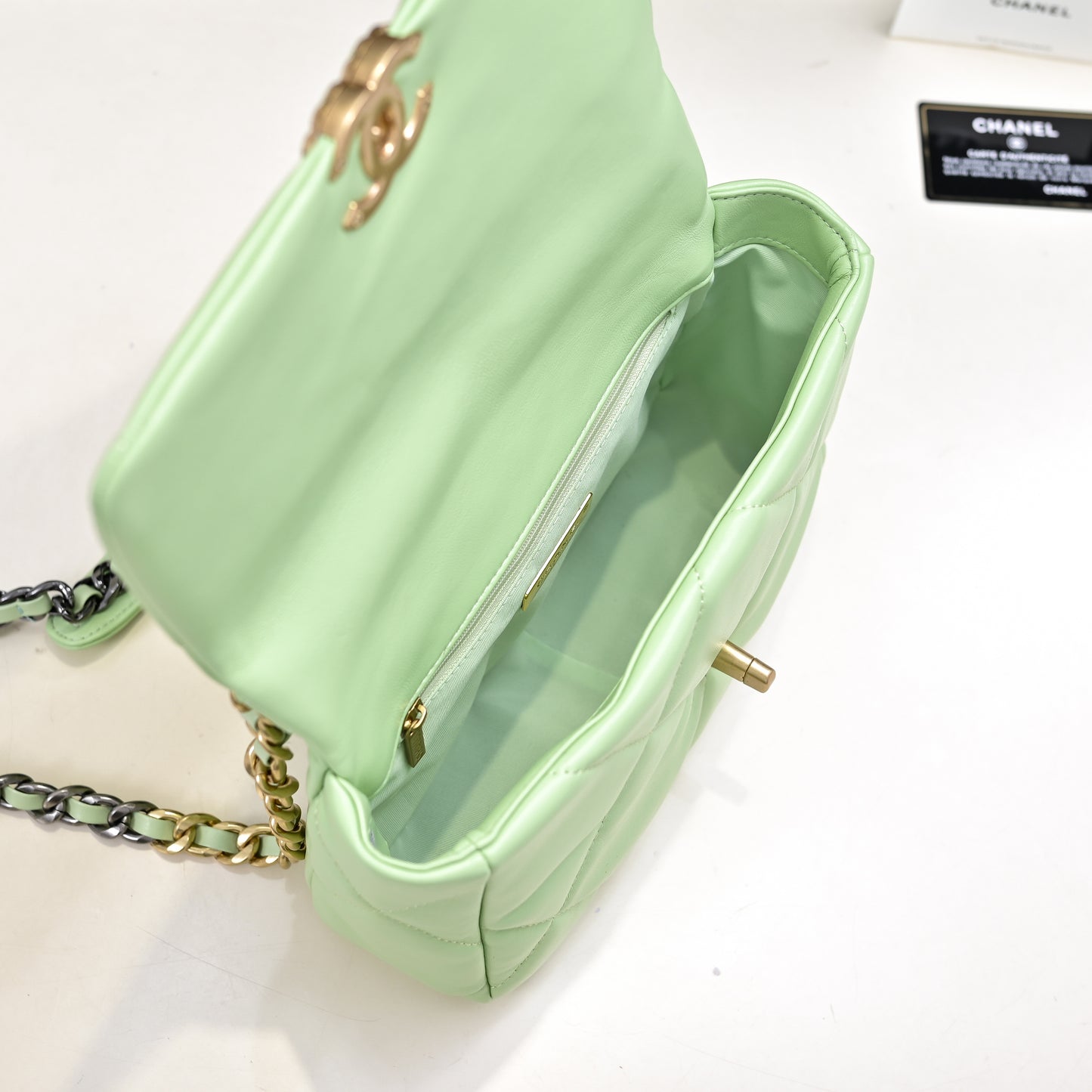CE-Colorful handbags 2