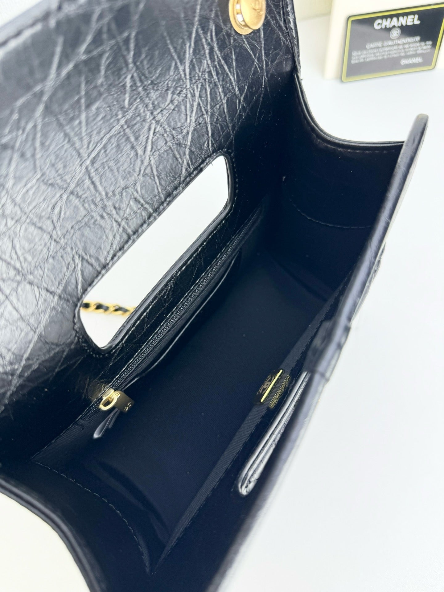 CE-Crossbody briefcase