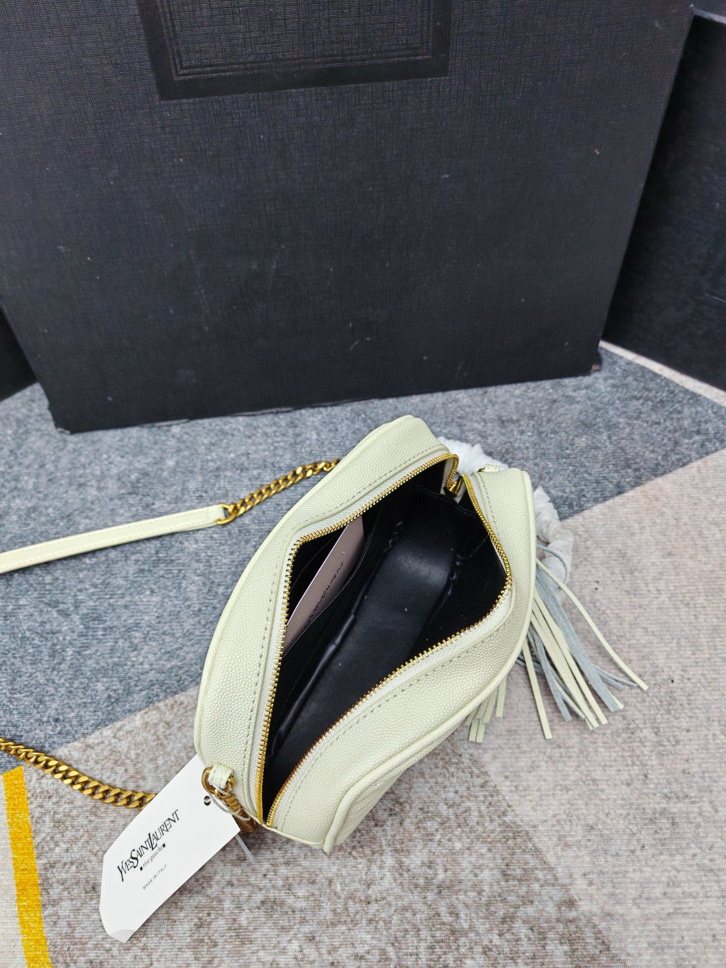 Y-Cowhide caviar camera bag