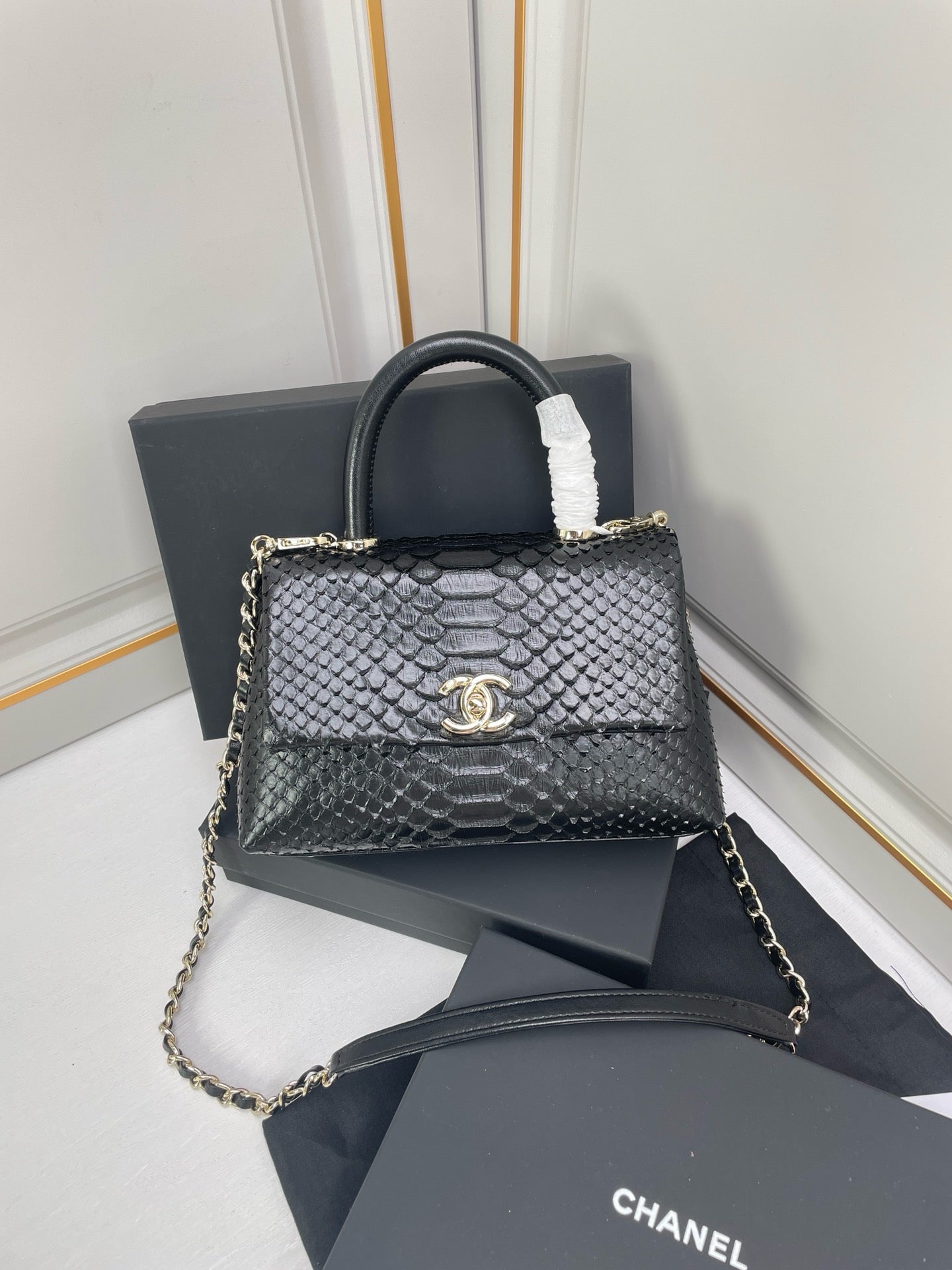 CE-Coco handle handbag