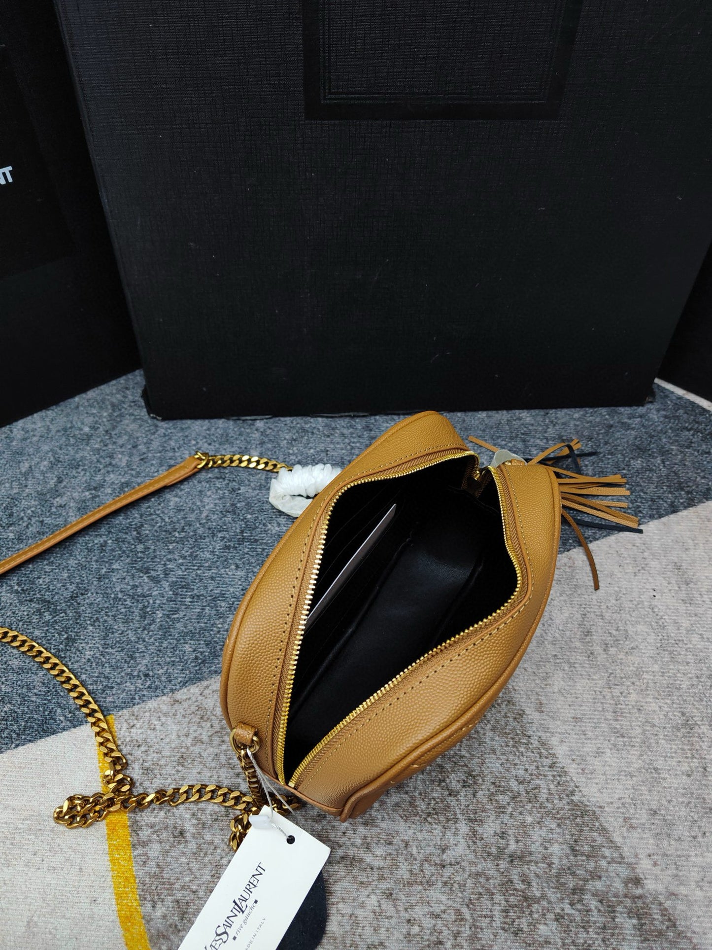 Y-Cowhide caviar camera bag