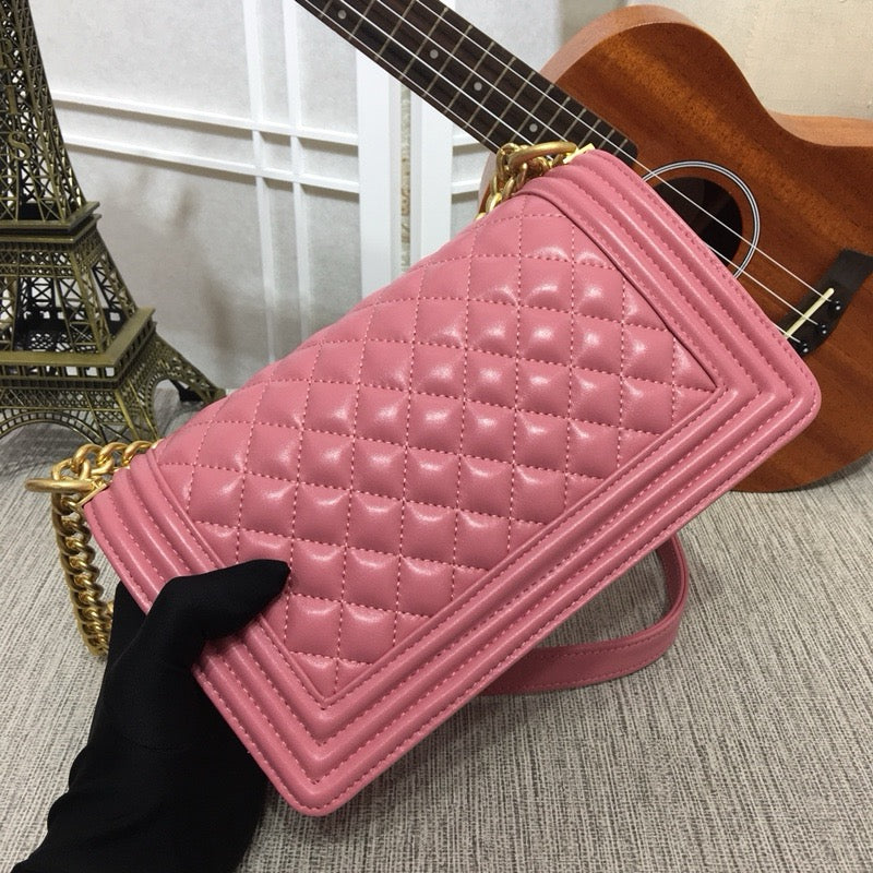 CE-Pearl chain bag