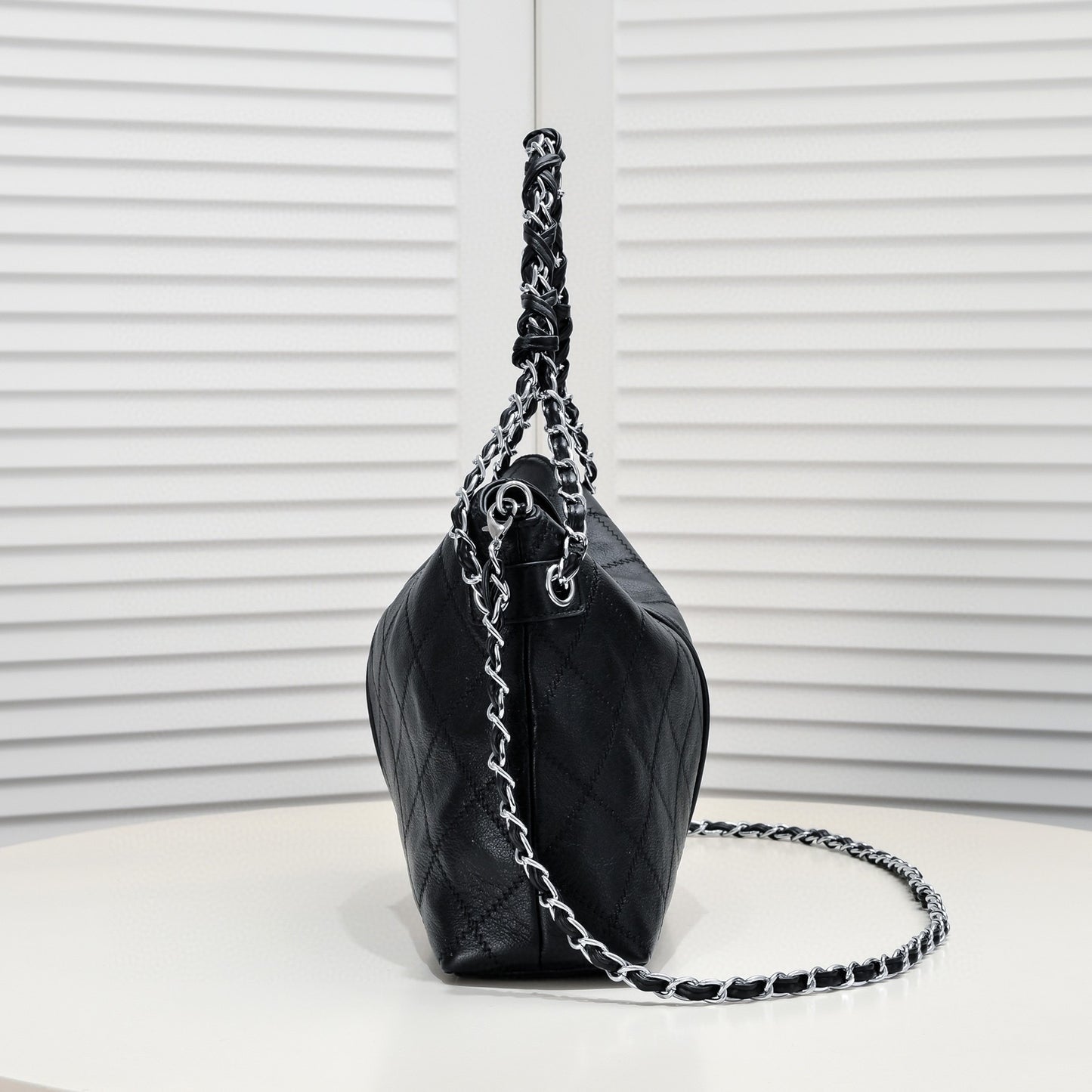 CE-Medieval black silver armpit tote