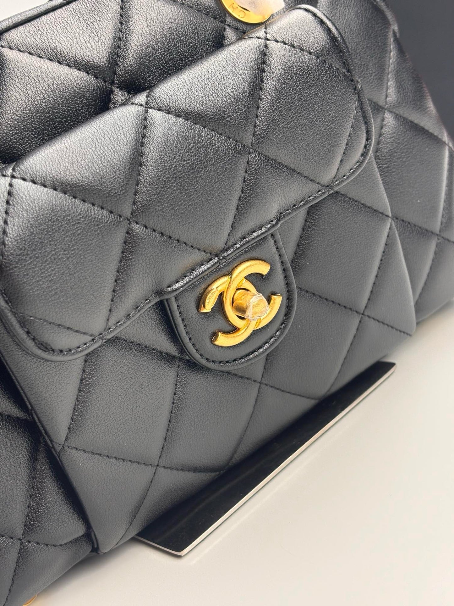CE-Vintage Hilton bag