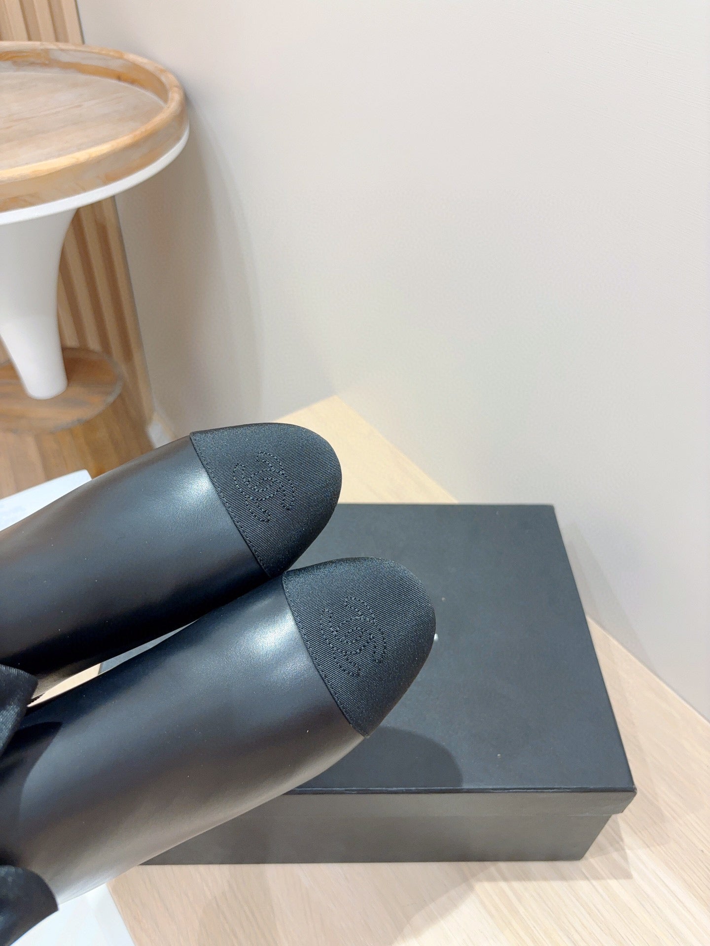 CE-Heel bow short boots