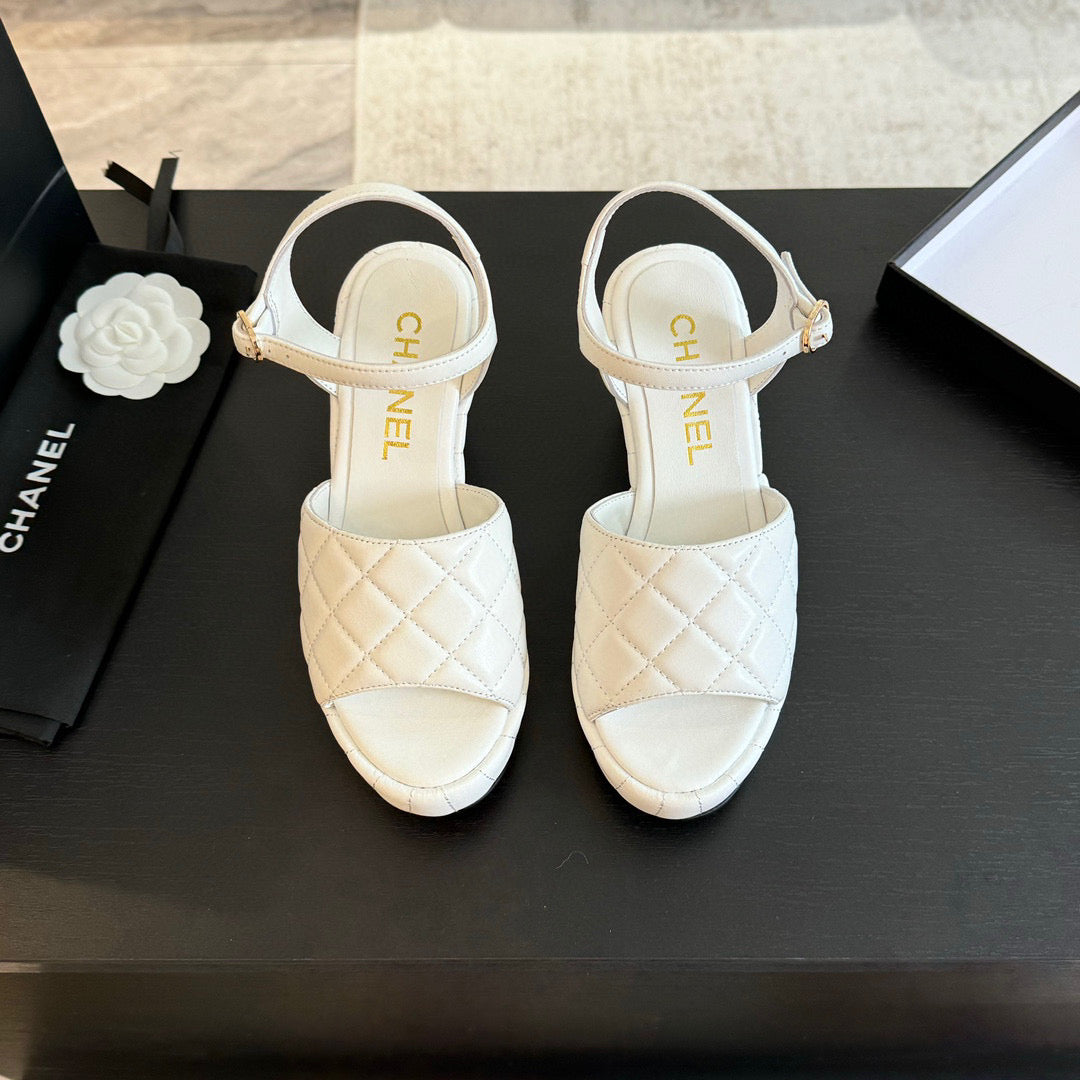 CE-Platform wedge sandals
