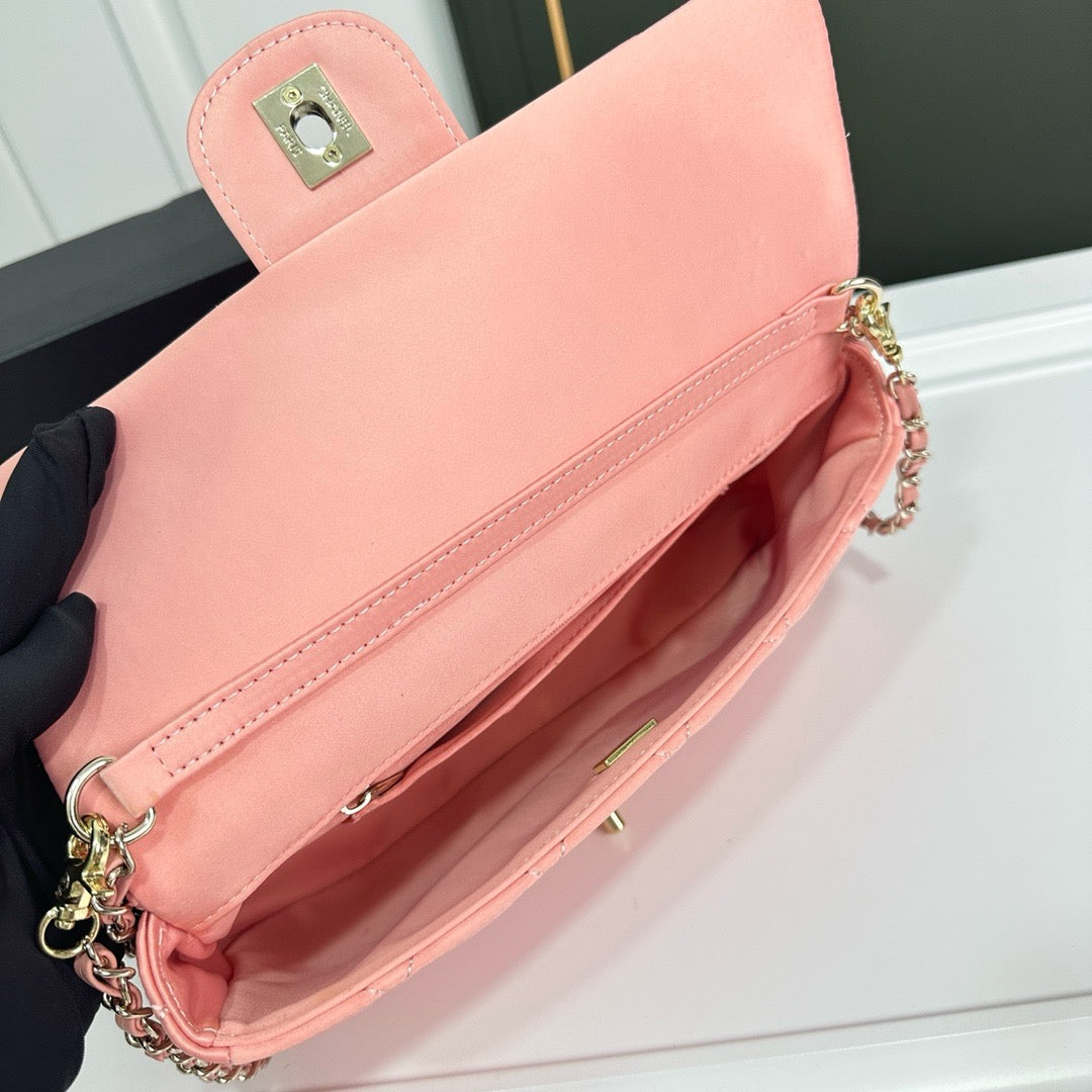 CE-Stunning velvet evening bag