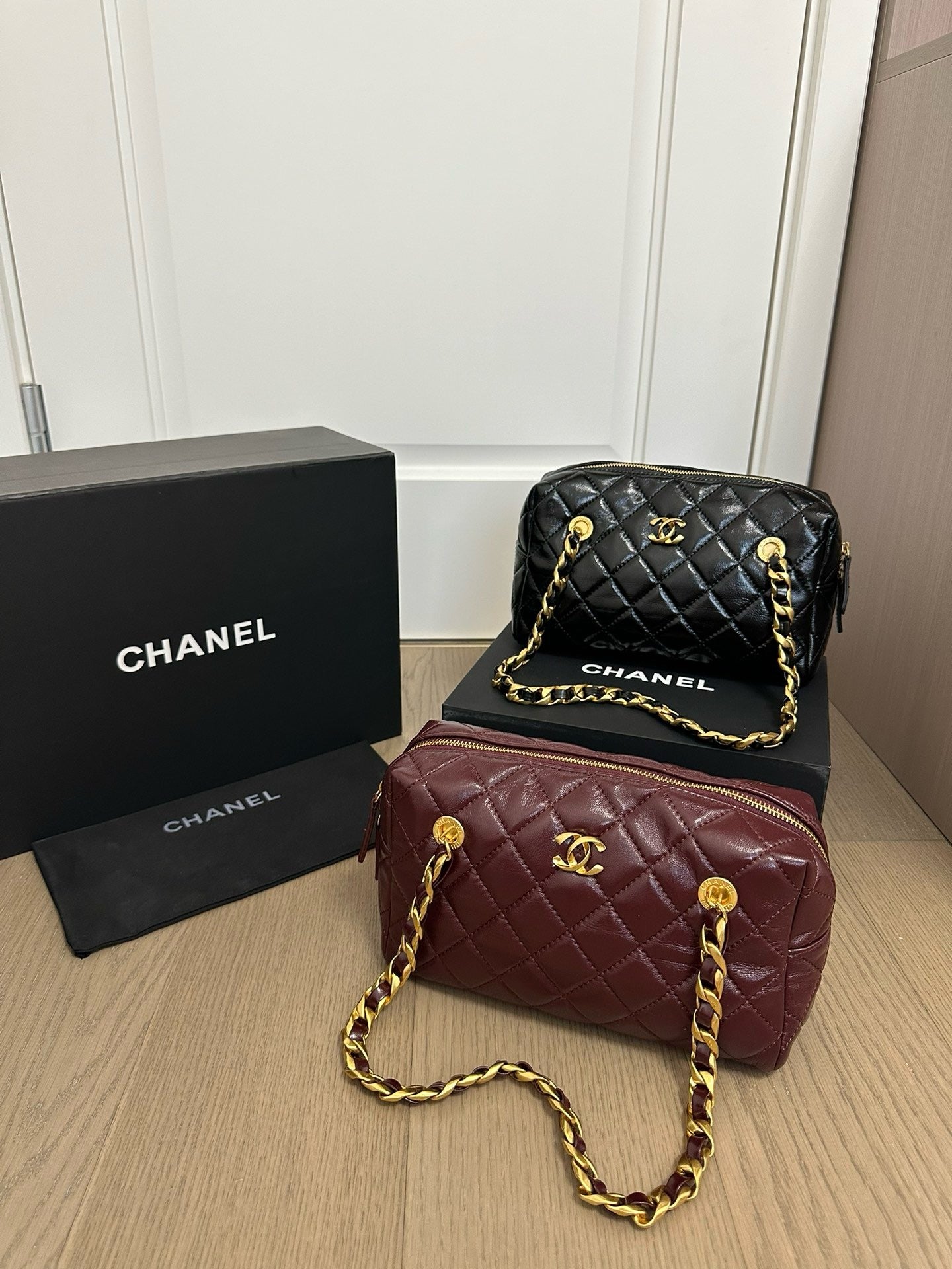 CE-24๐ Handbag