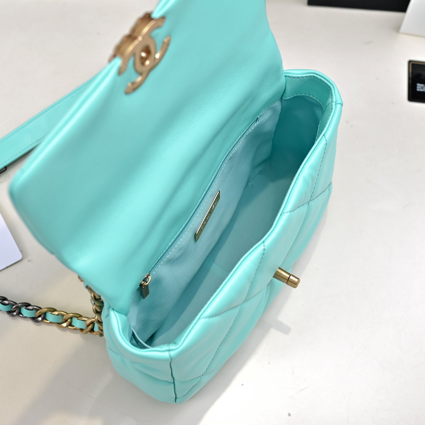 CE-Colorful handbags 2