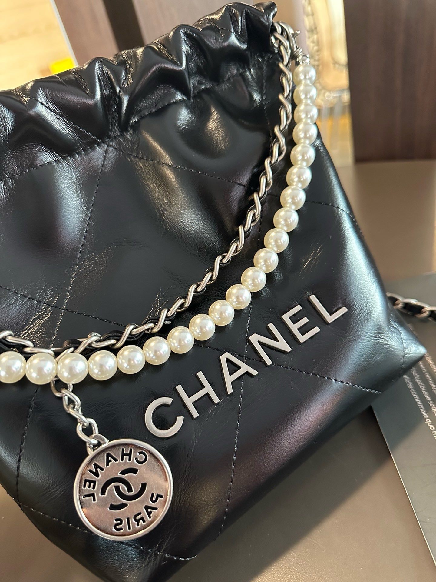 CE-Pearl black gold mini