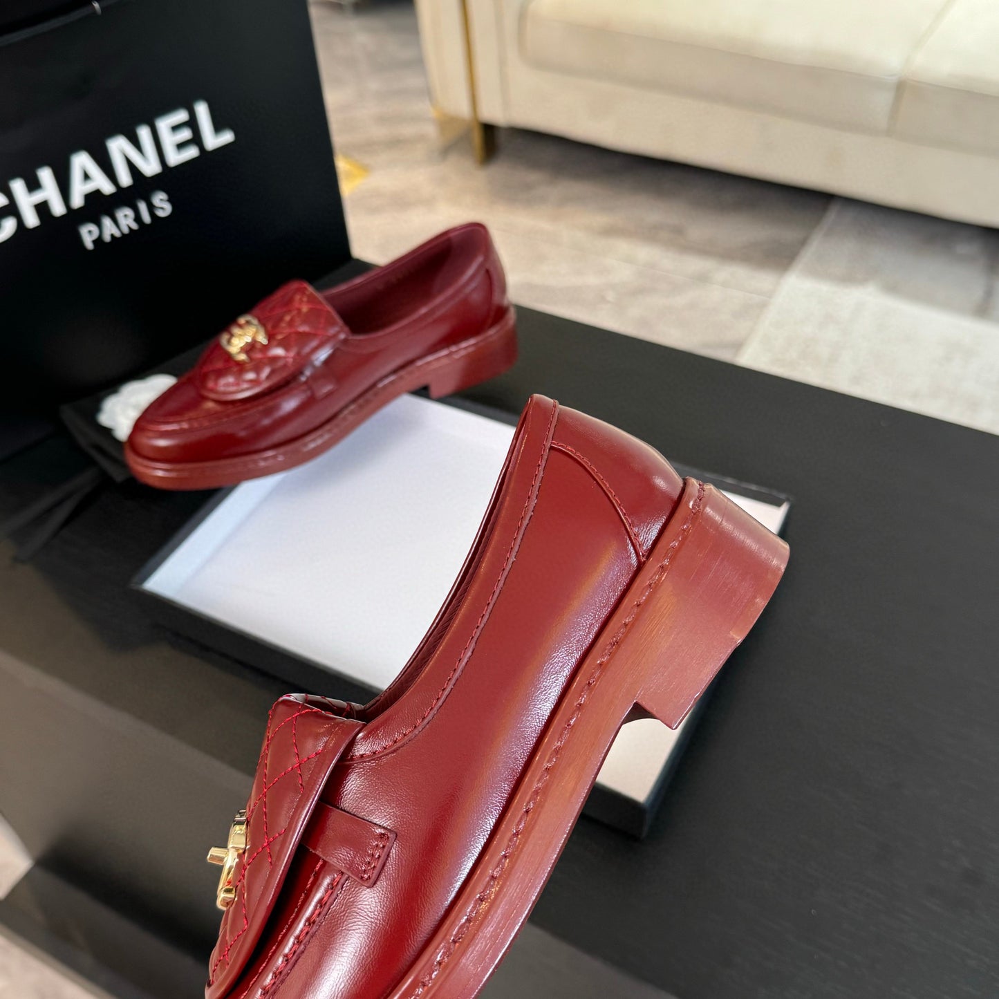 CE-Classic clamshell loafers