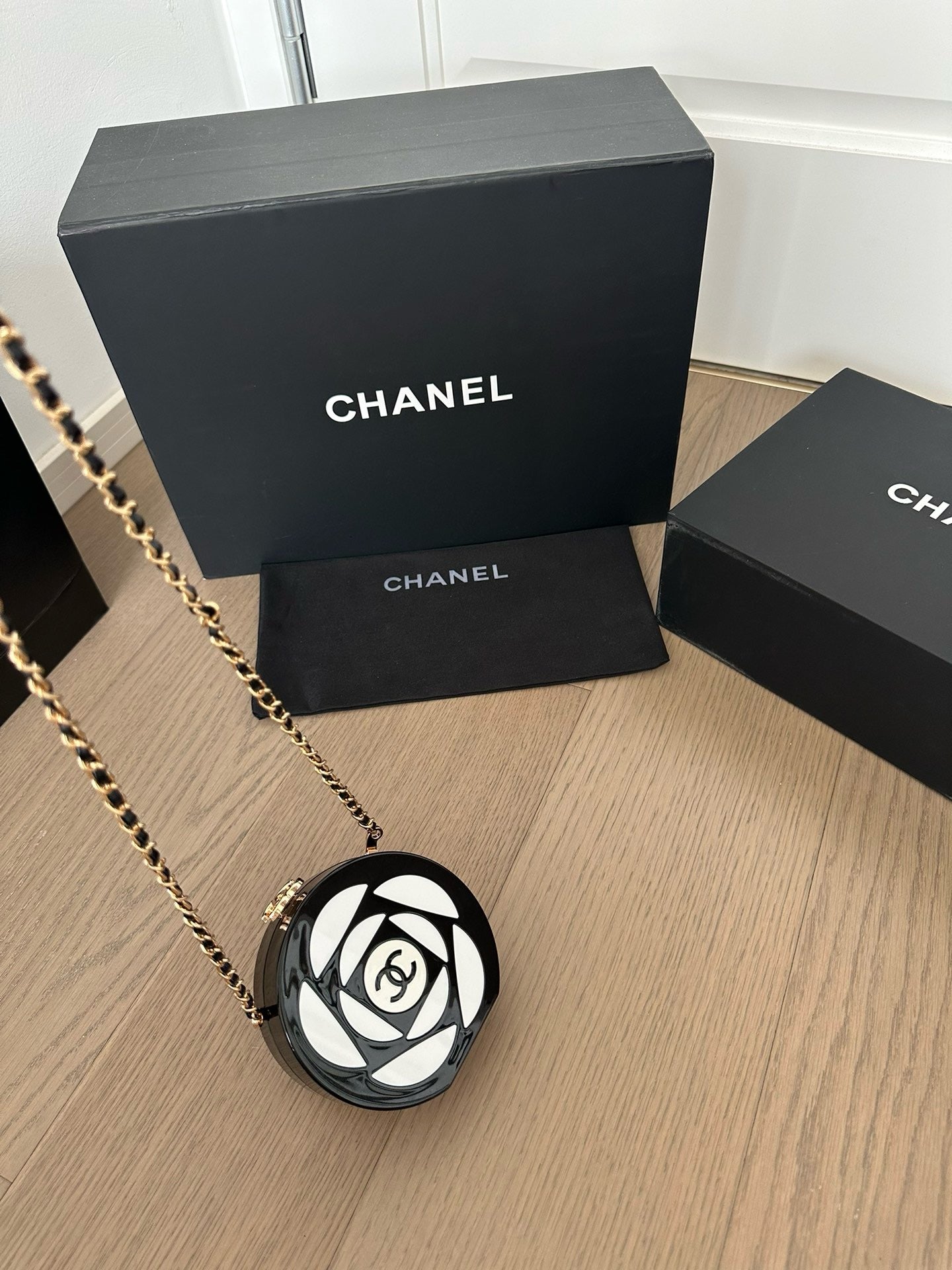 CE-Camellia Dinner Bag