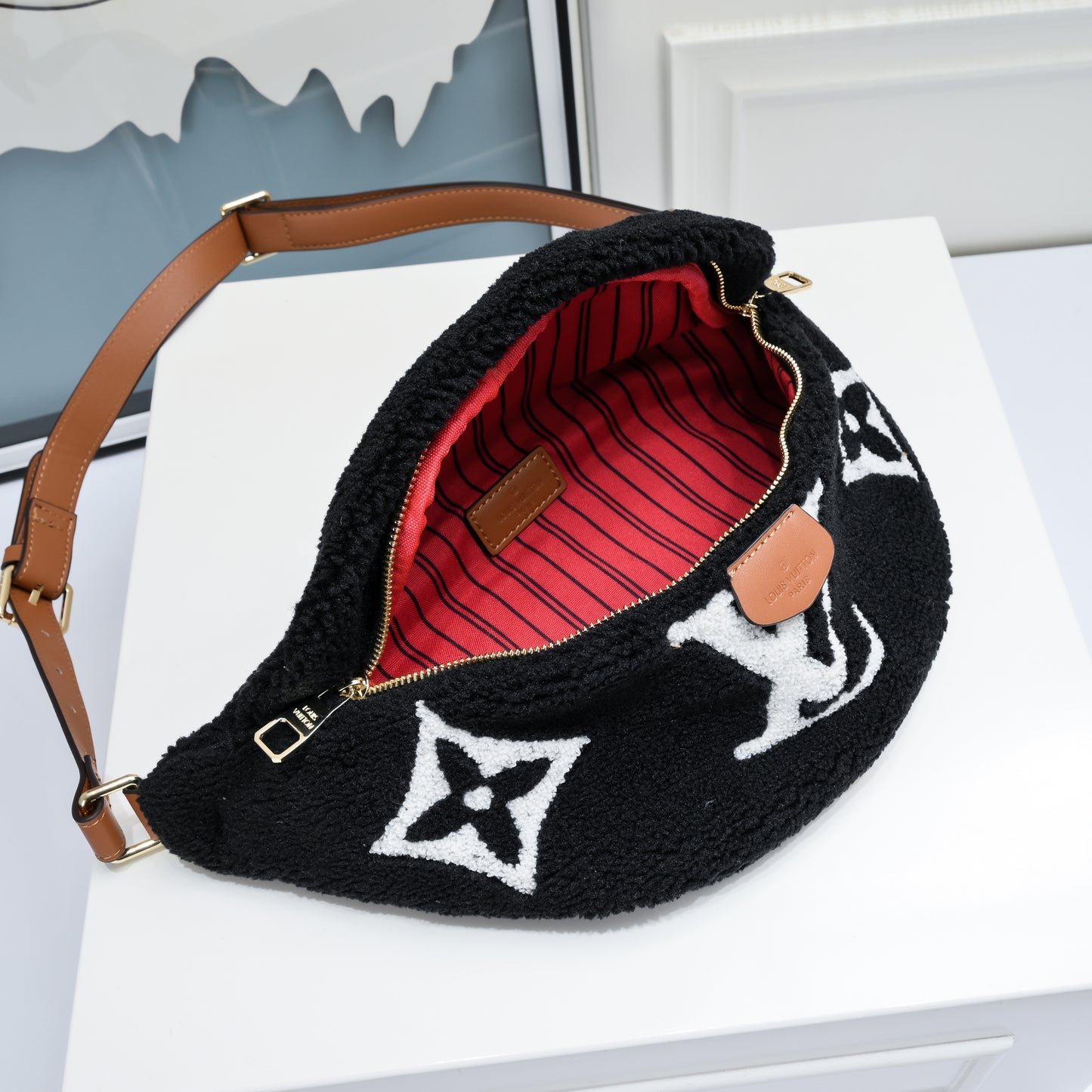 L-Bumbag