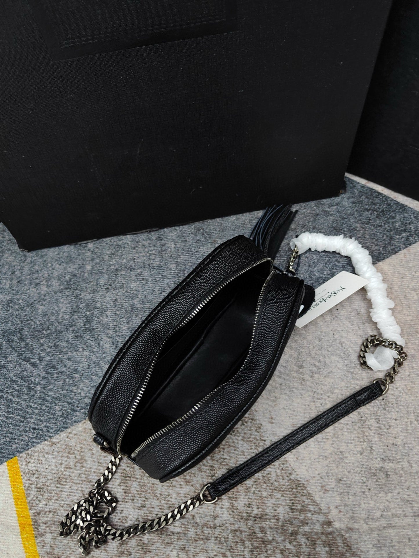 Y-Cowhide caviar camera bag
