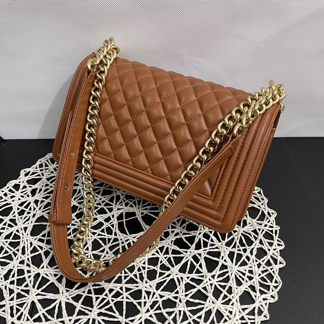 CE-The BOY hot mom style (Gold)