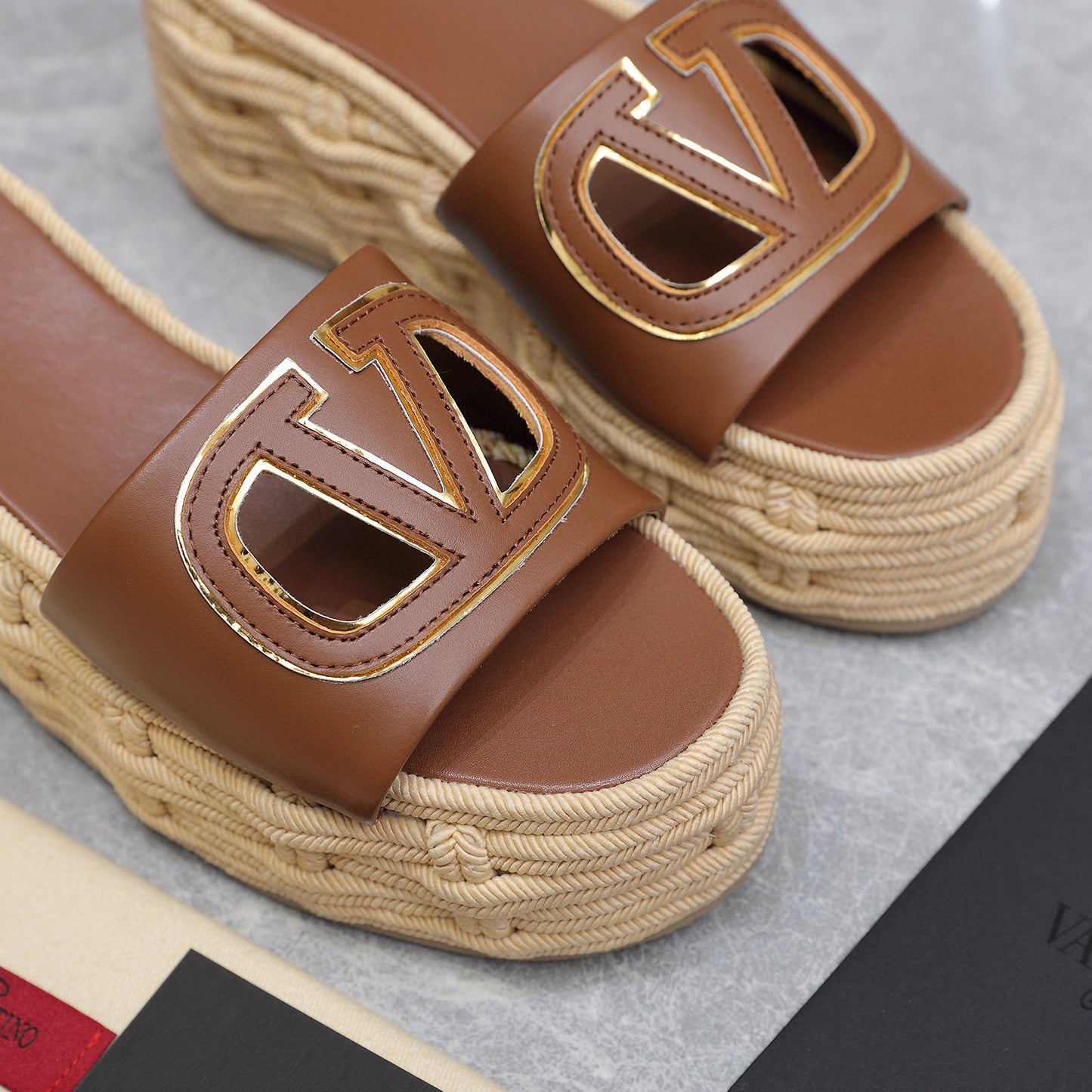 V-Rope Bottom Slippers