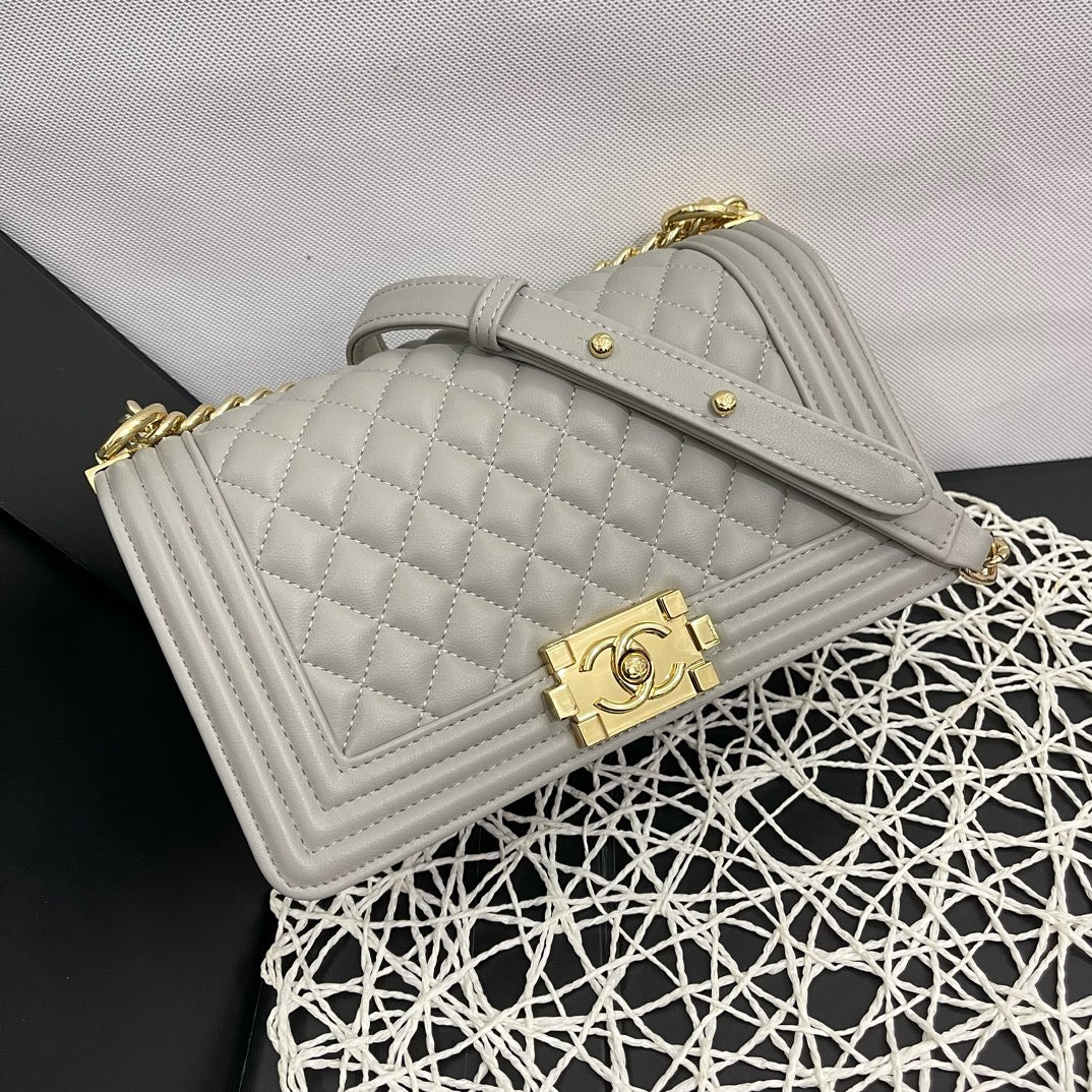 CE-The BOY hot mom style (Gold)