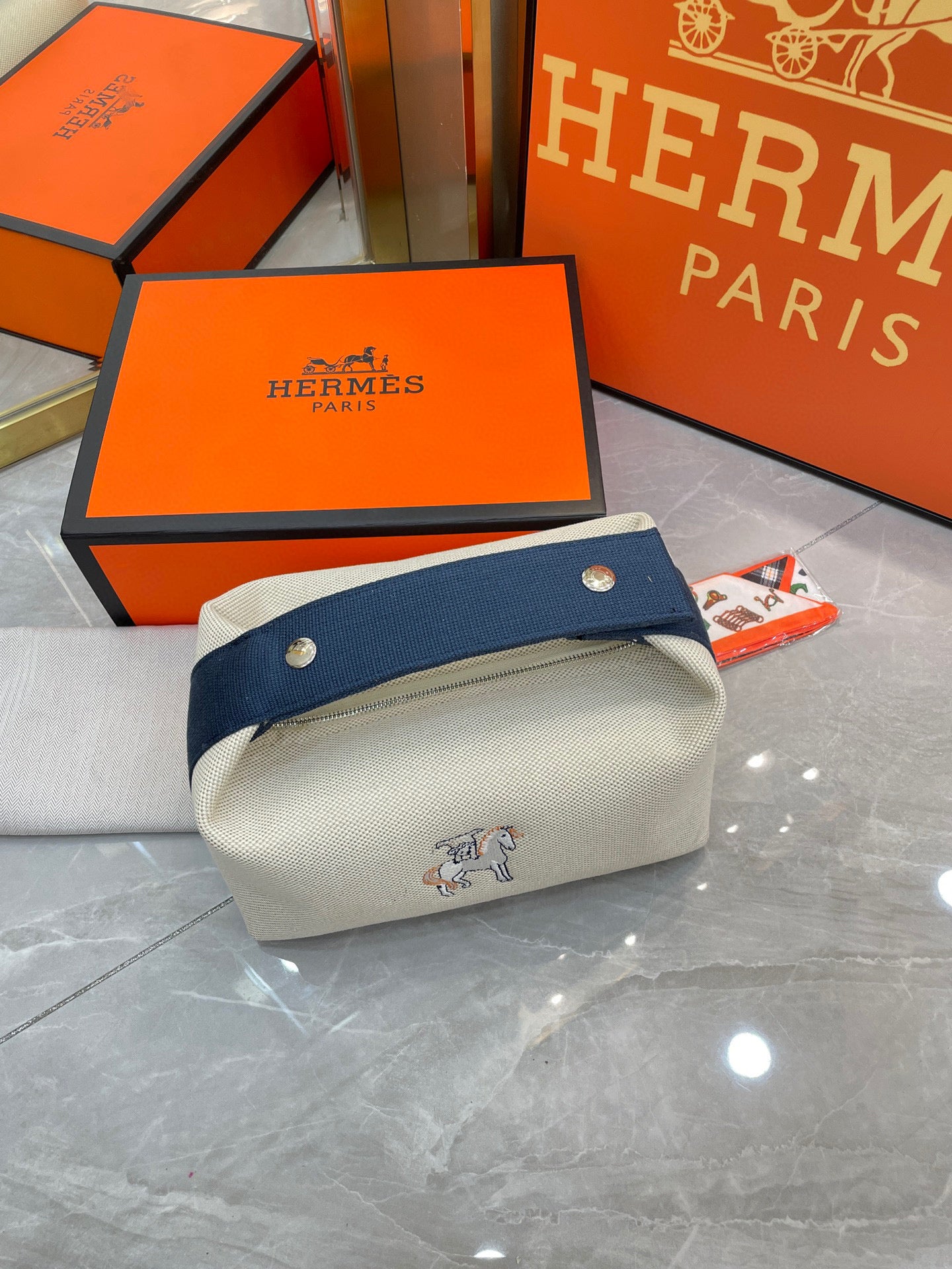 H-Box bag
