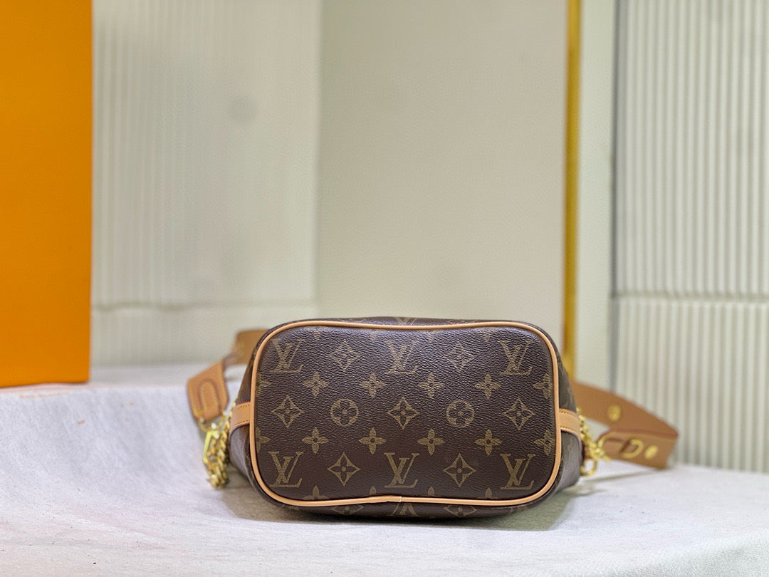 L-Monogram Bag