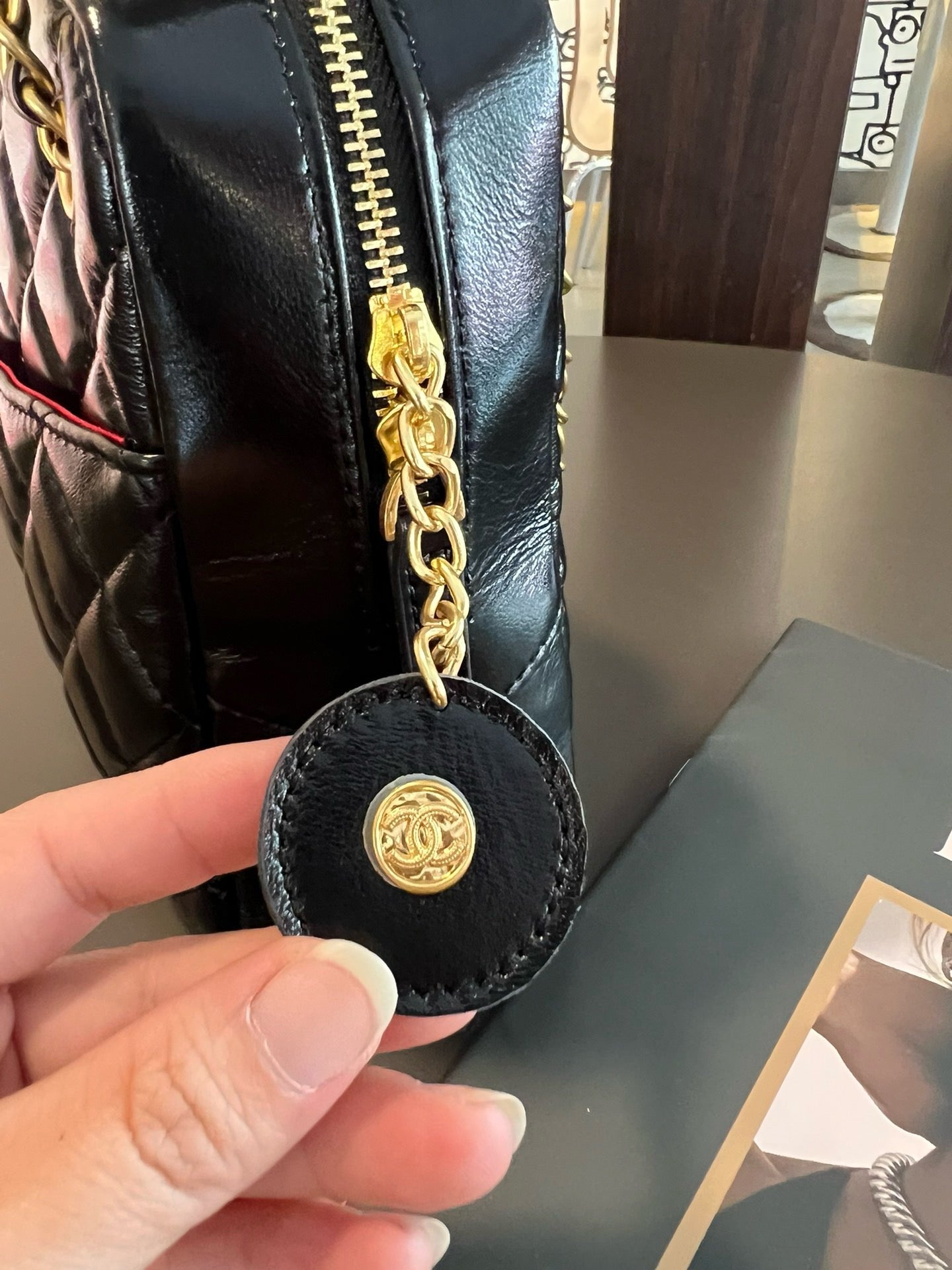 CE-24K badge camera bag