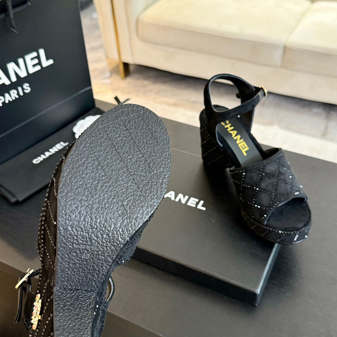 CE-Platform wedge sandals