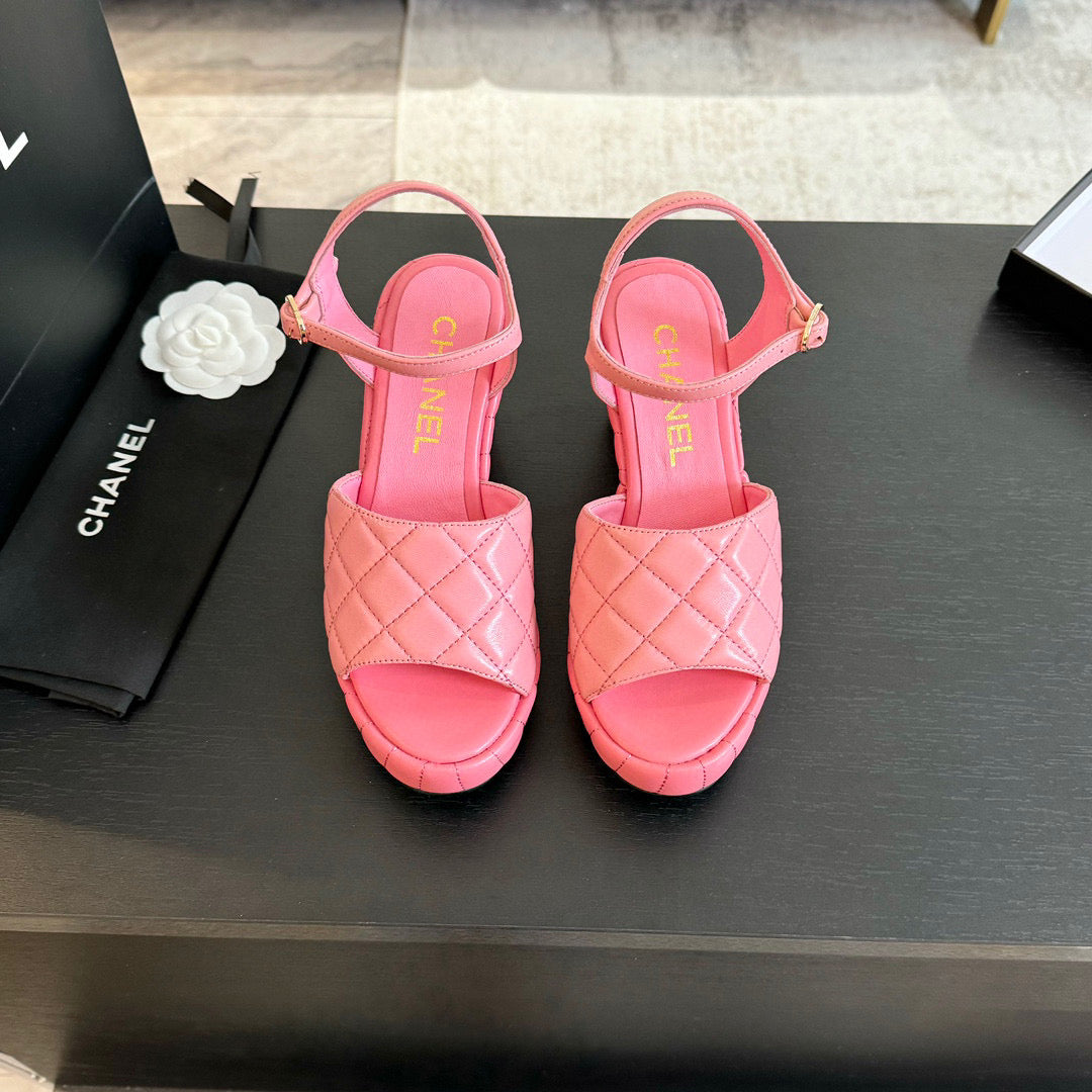CE-Platform wedge sandals