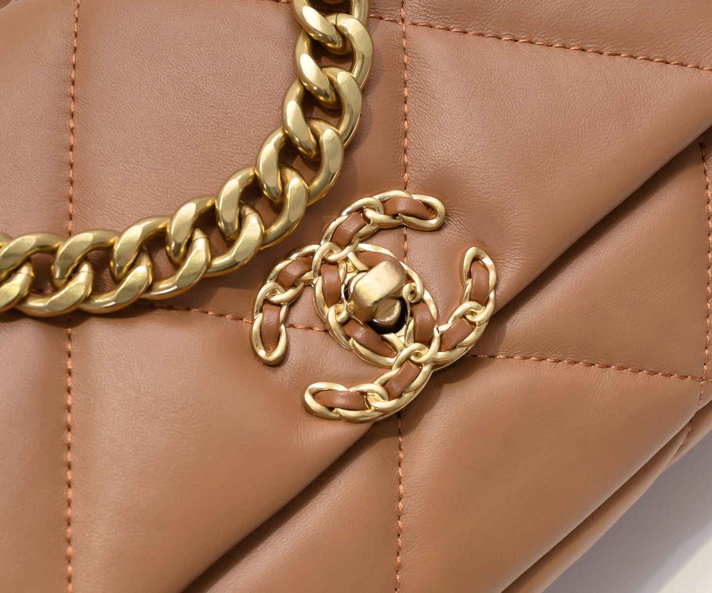 CE-Small gold buckle maroon sheepskin