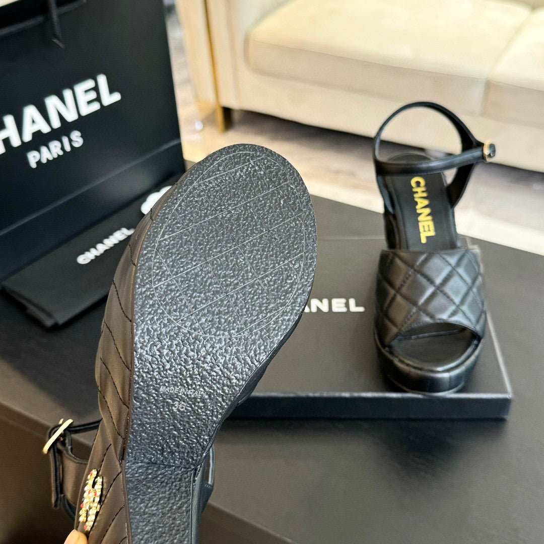 CE-Platform wedge sandals
