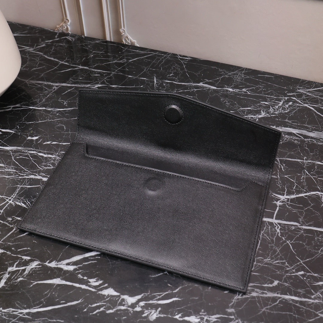 Y-Uptown clutch bag
