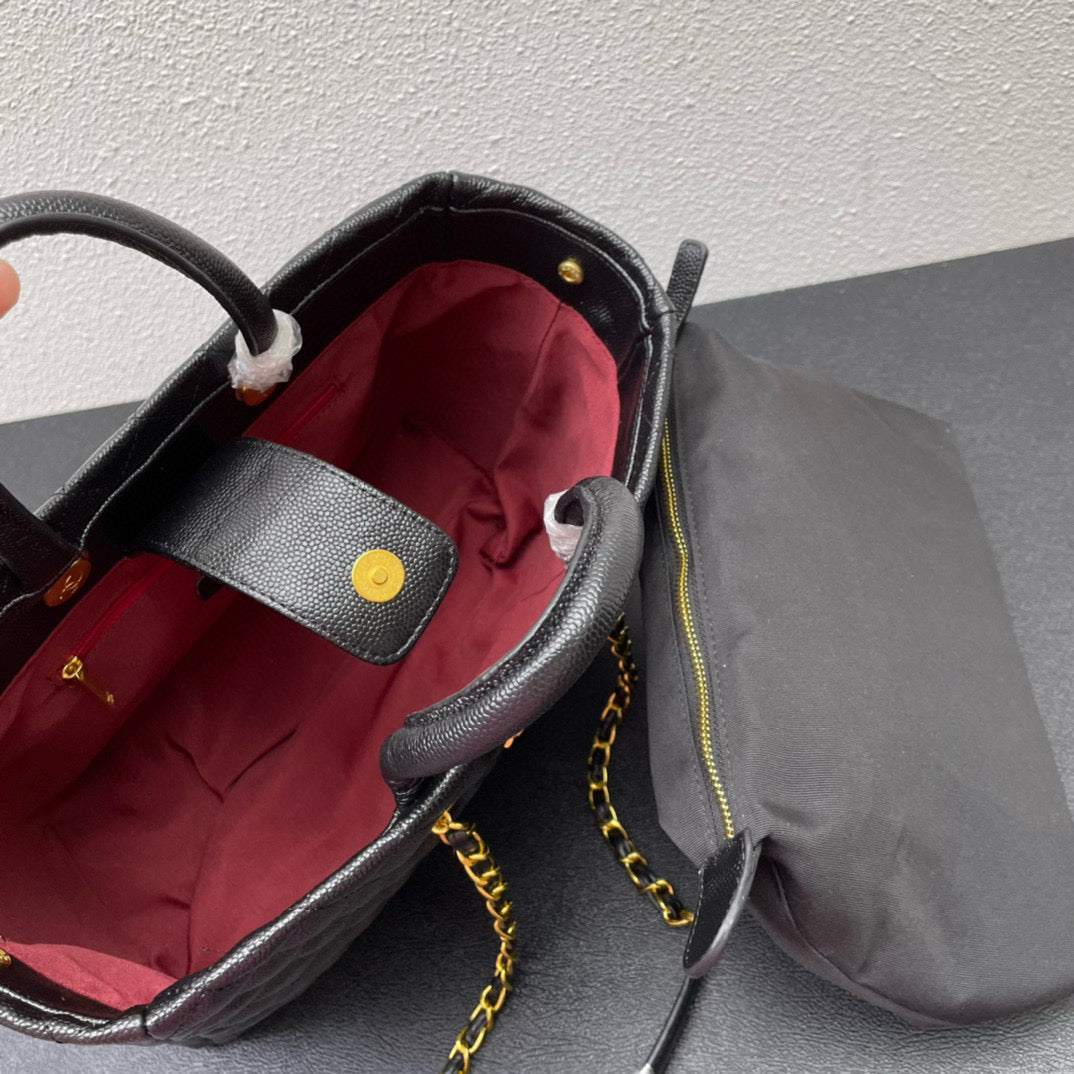 CE-Soft calfskin shopping bag