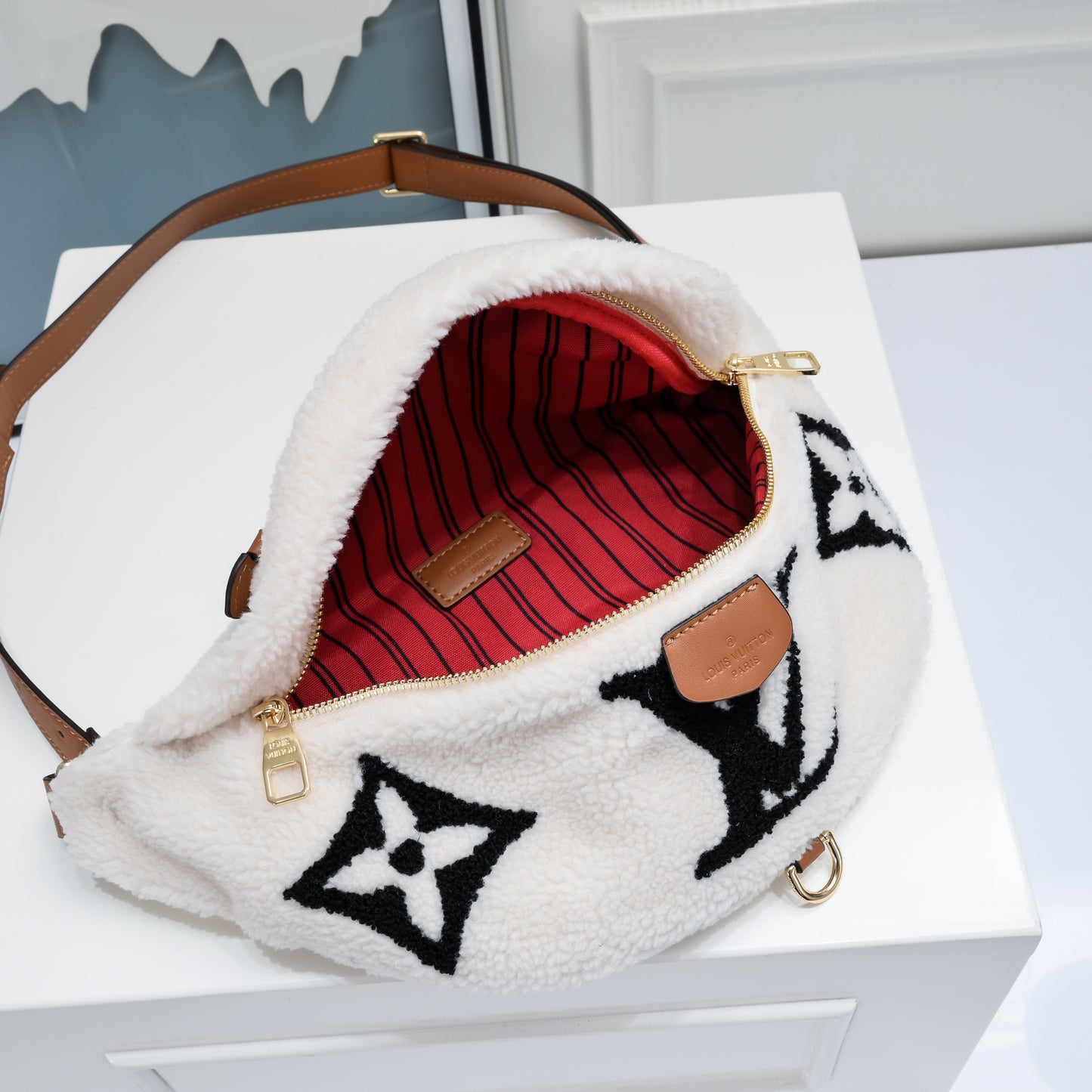 L-Bumbag