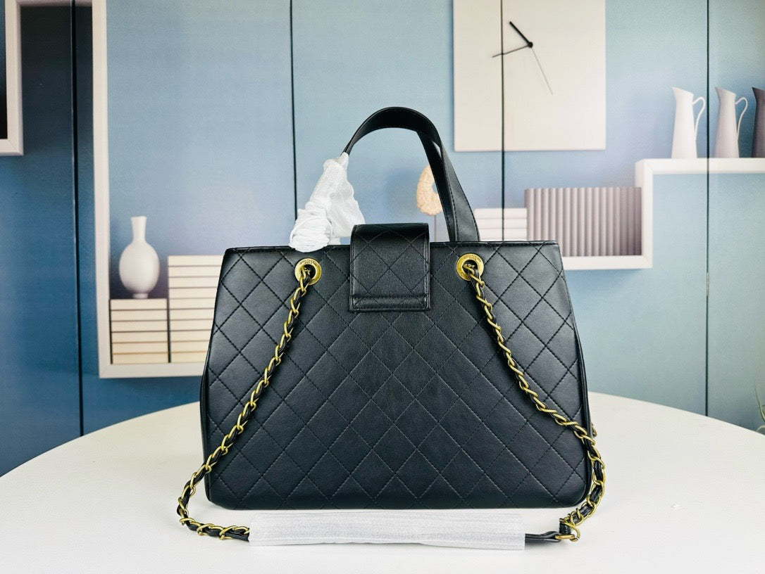 CE-24C Handbag❤️