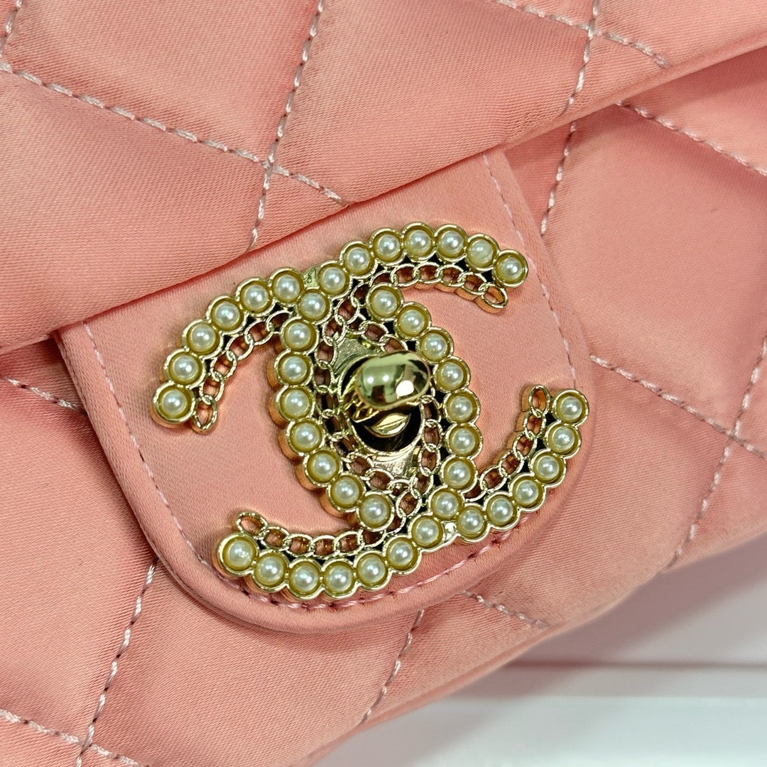 CE-Stunning velvet evening bag