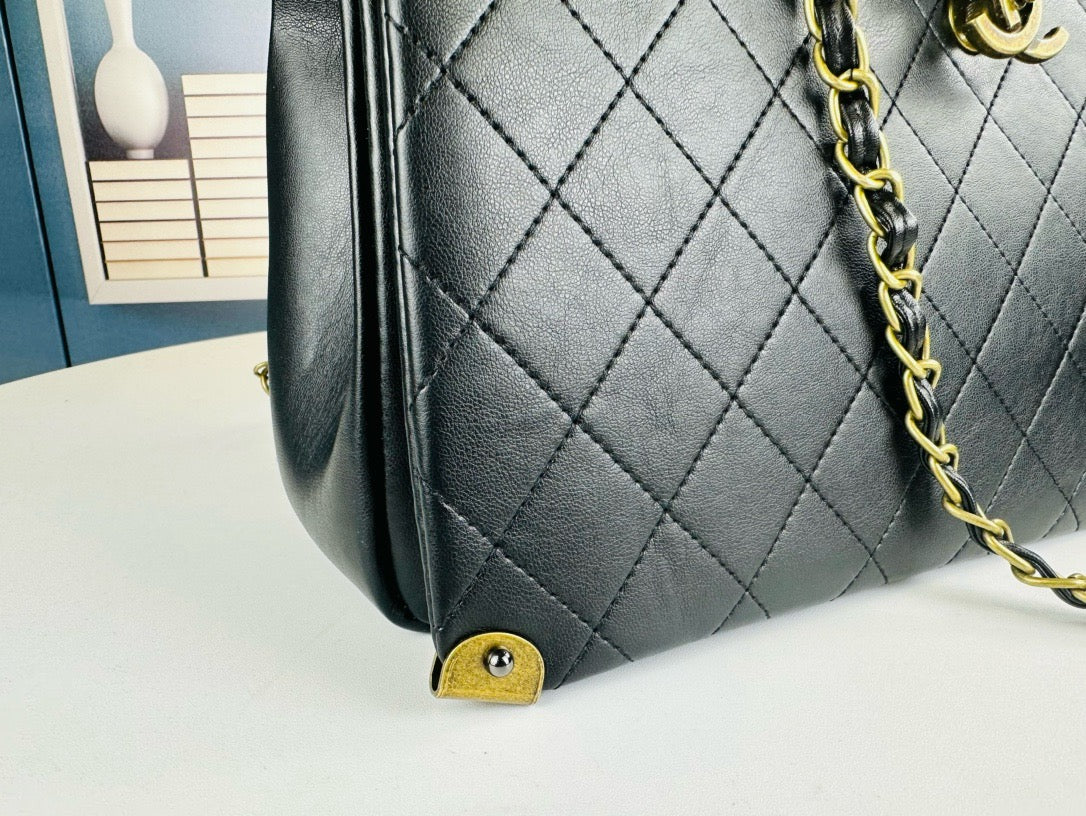 CE-24C Handbag❤️