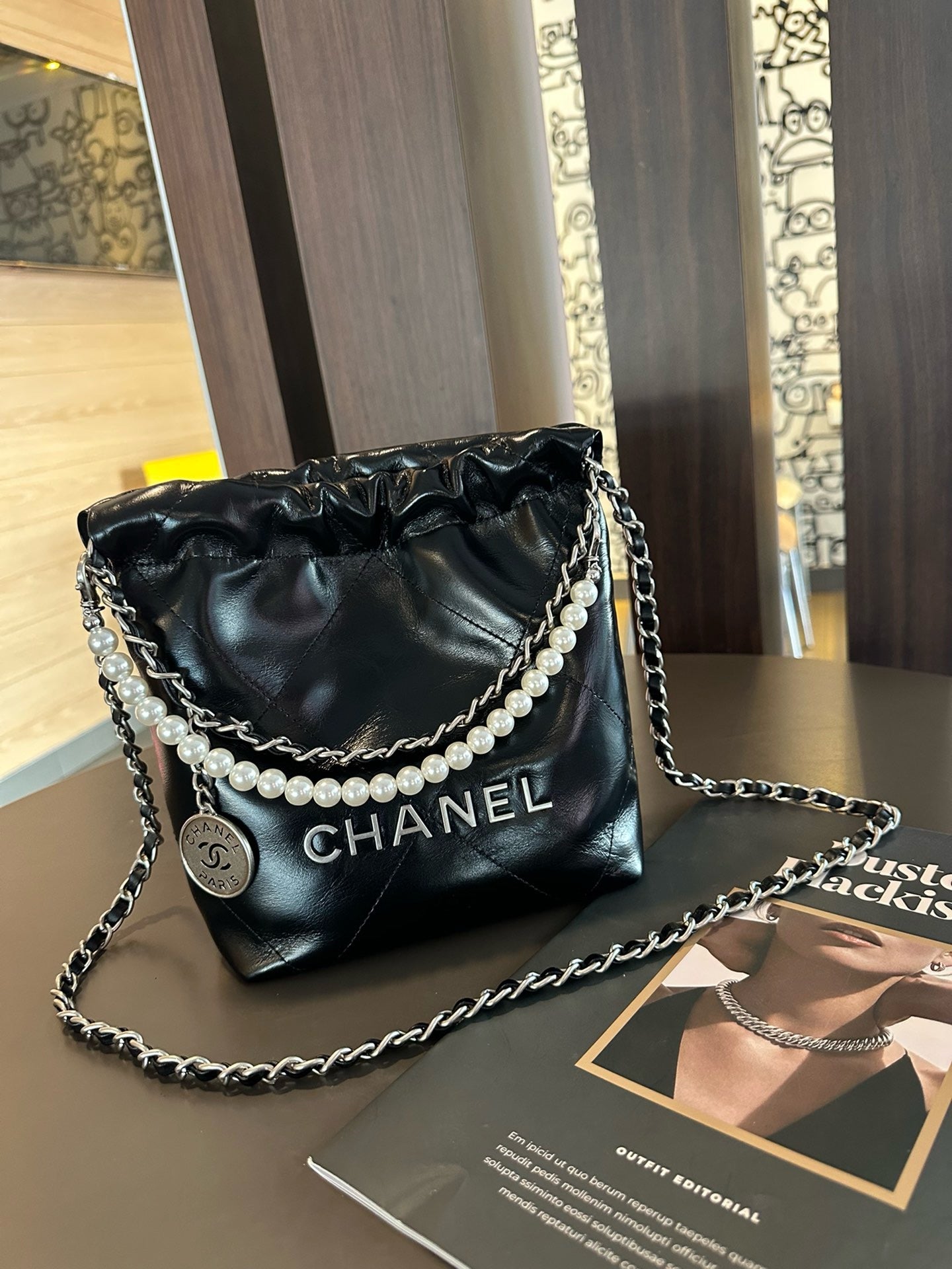 CE-Pearl black gold mini
