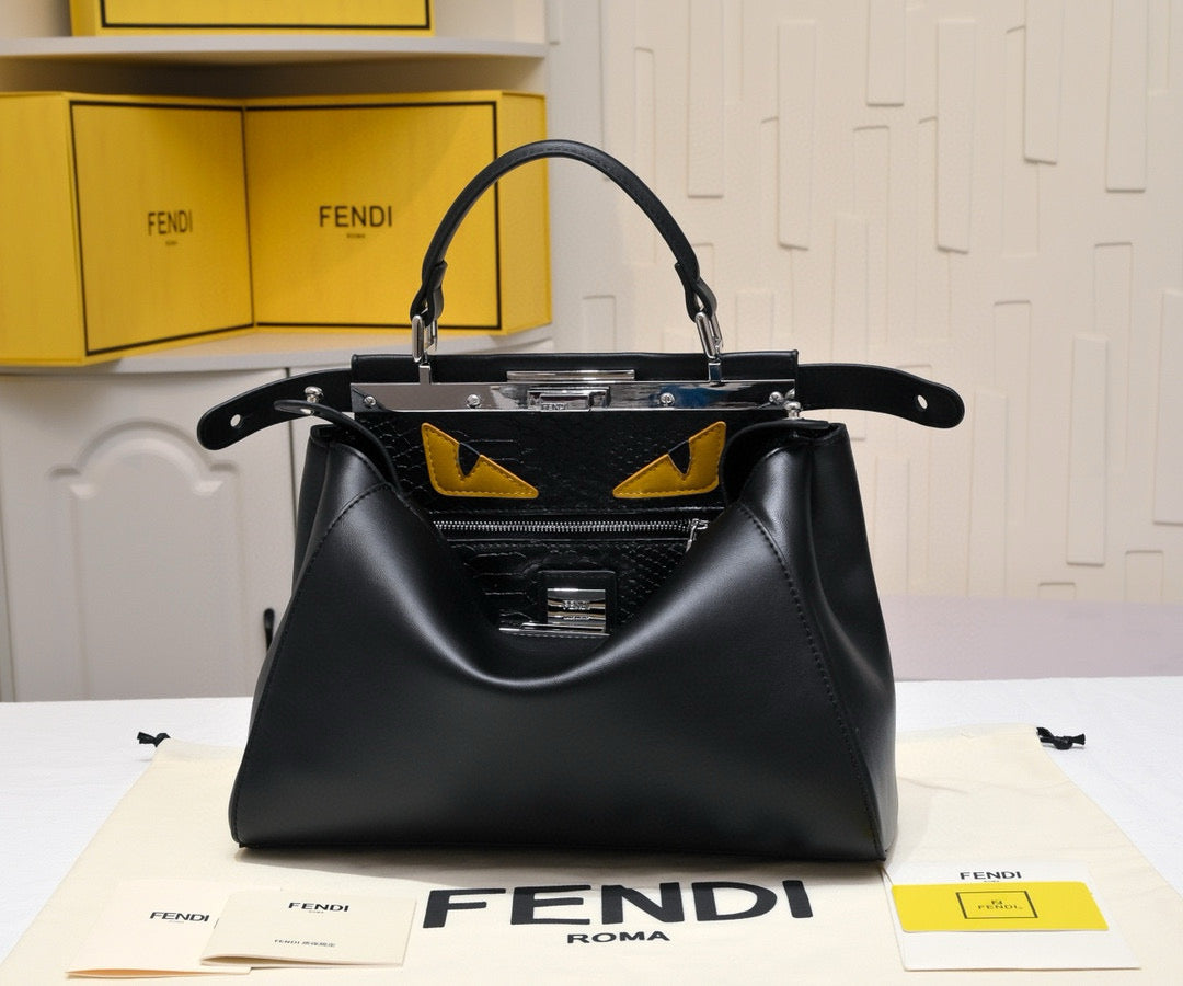 F-Mini clamshell chain handbag