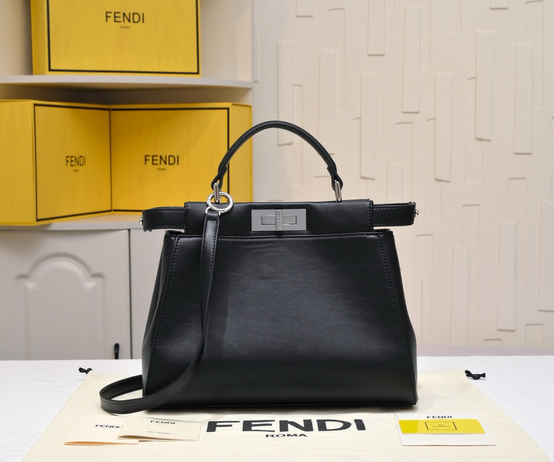 F-Mini clamshell chain handbag