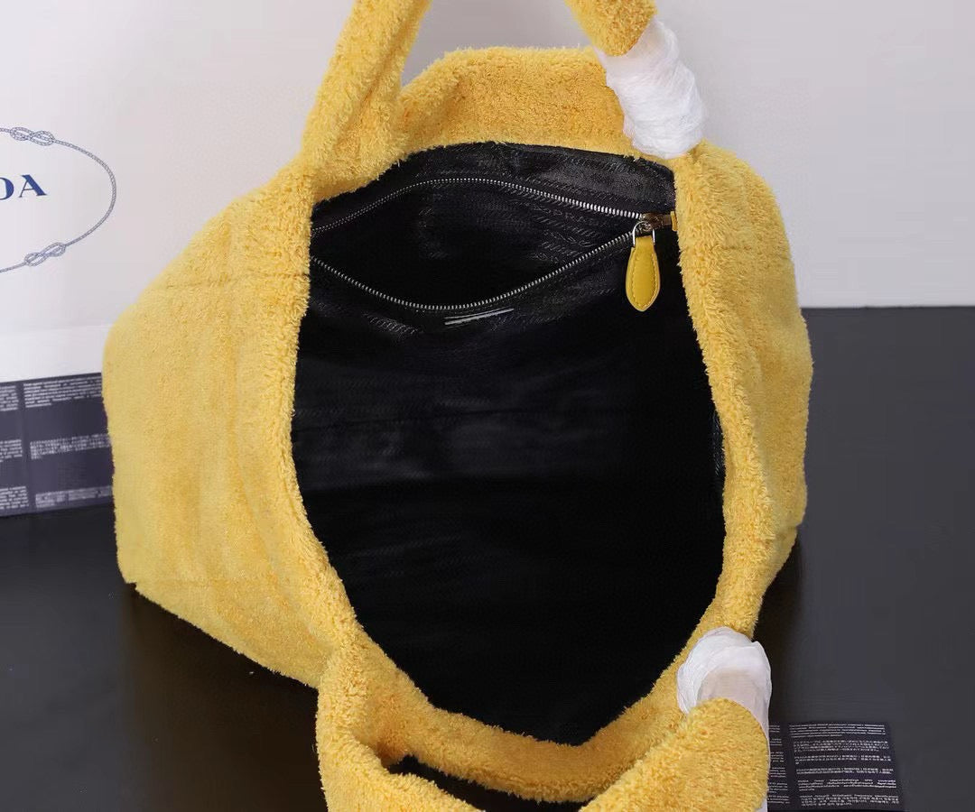 P-Towel handbag
