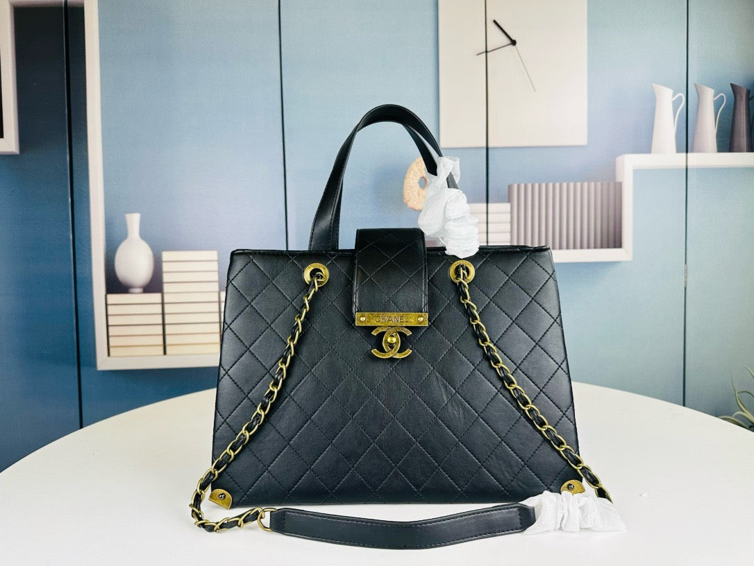 CE-24C Handbag❤️