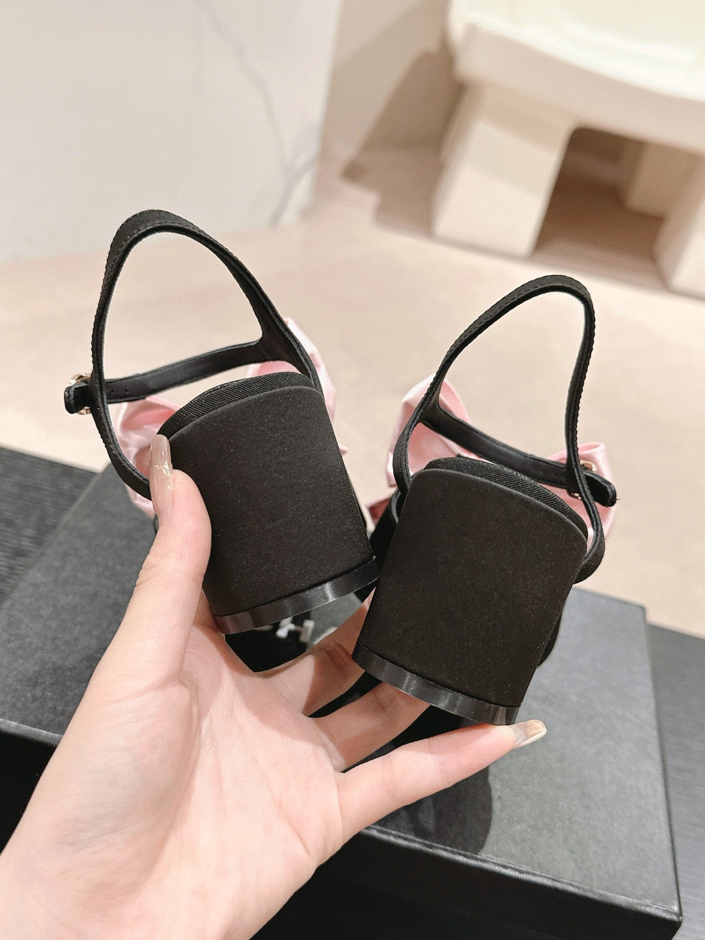 CE-Lady’s Shoes