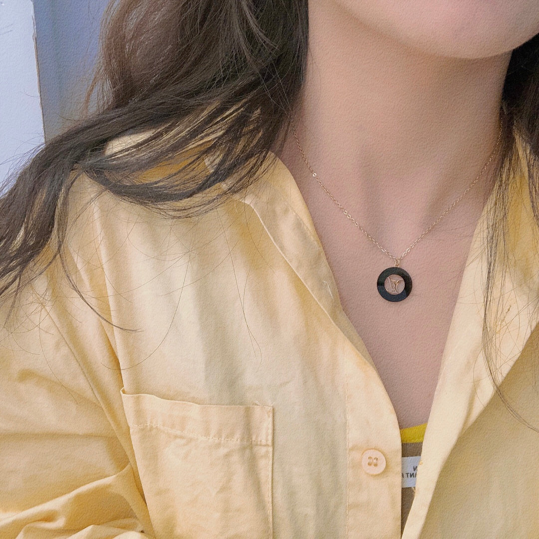 L-Necklace