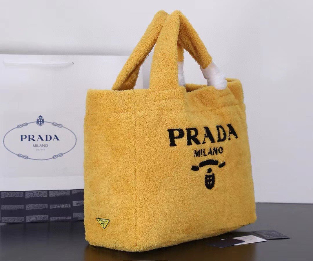 P-Towel handbag