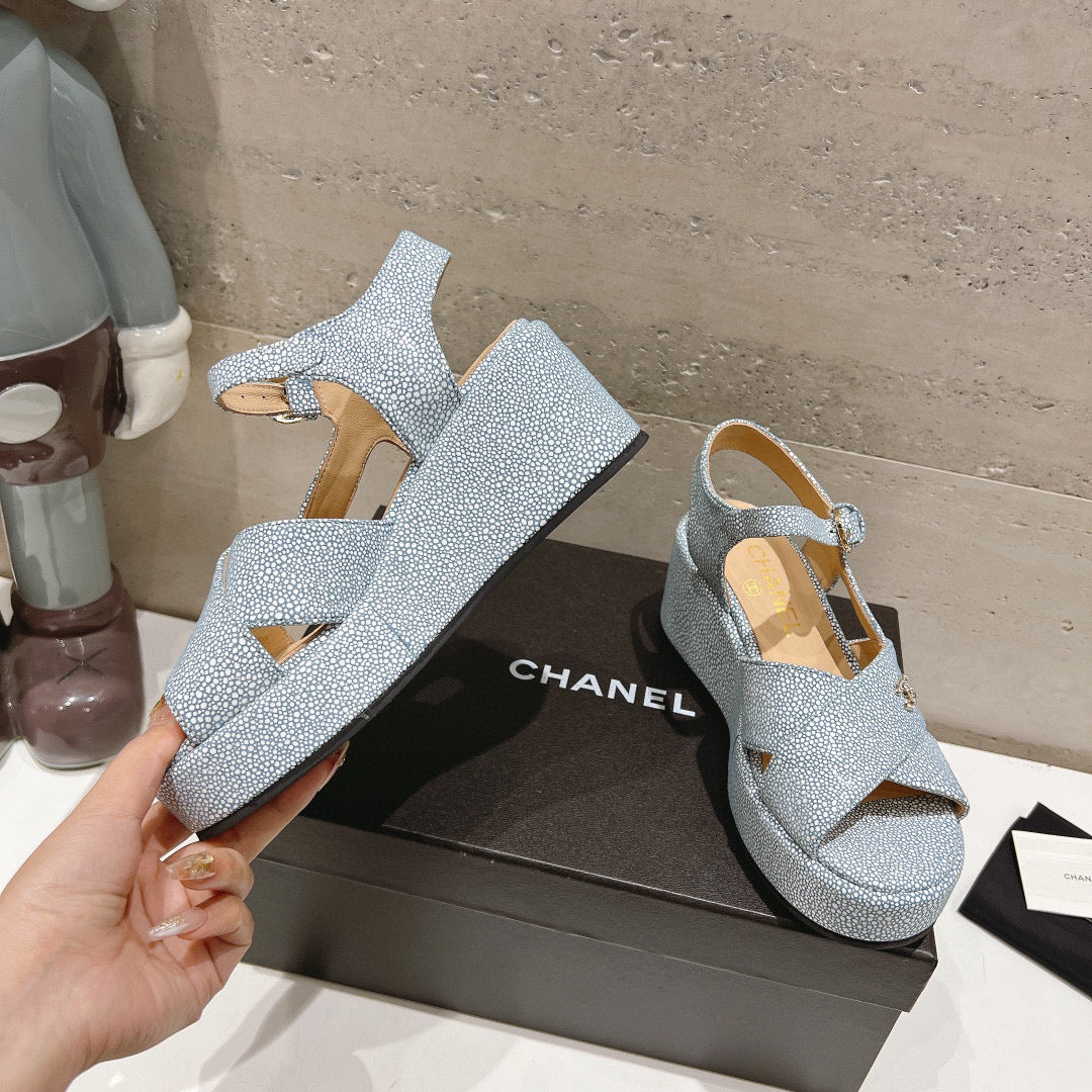 CE-High heel sandals