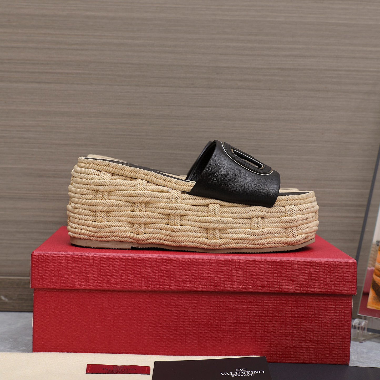 V-Rope Bottom Slippers