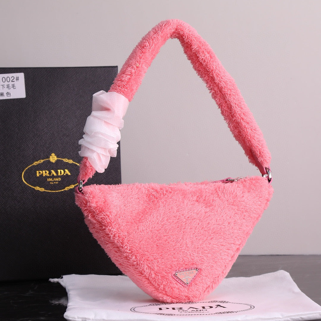 P-Plush triangle bag