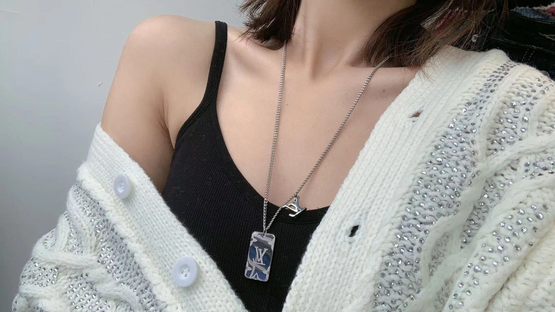 L-Necklace