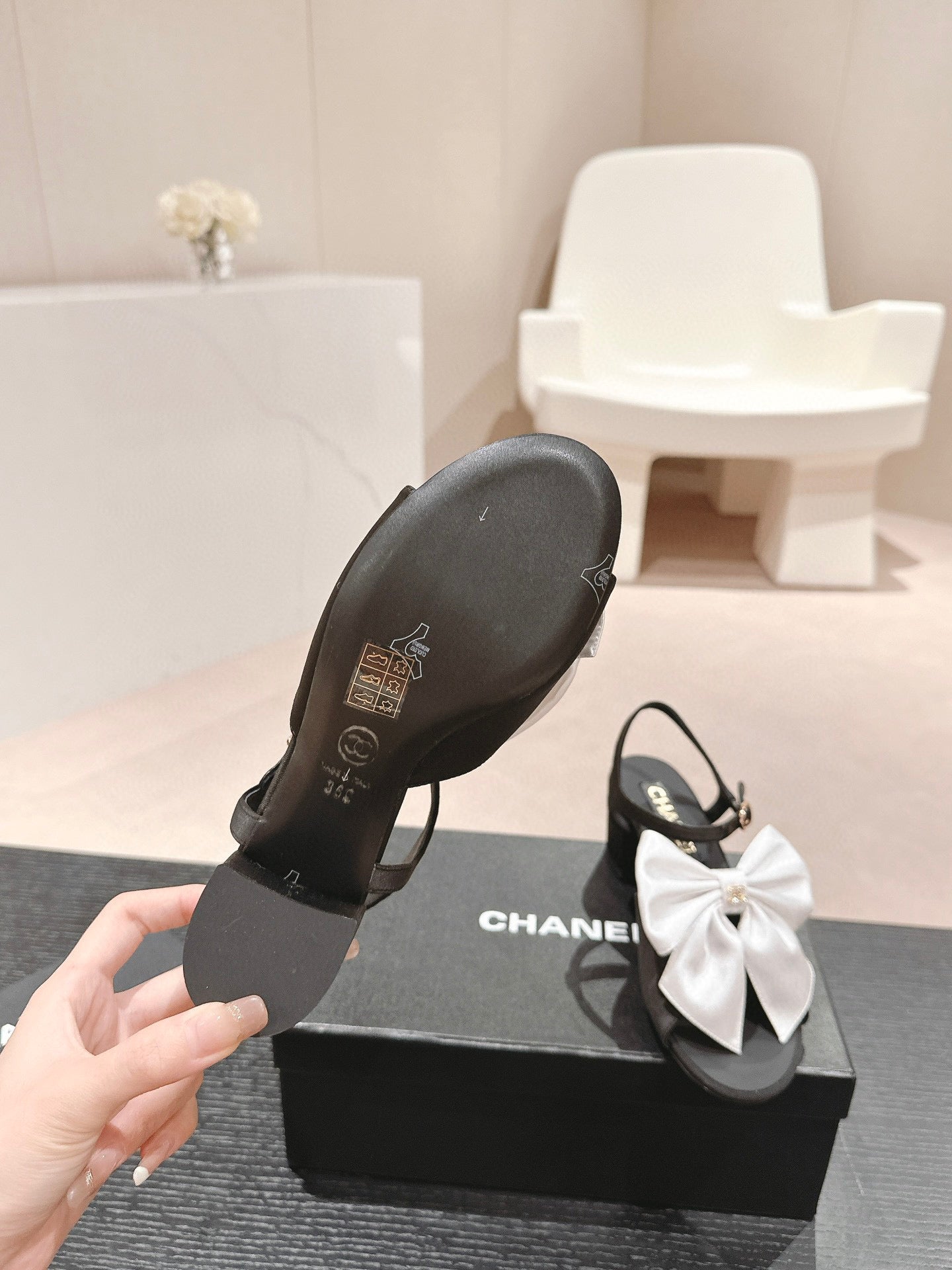 CE-Lady’s Shoes