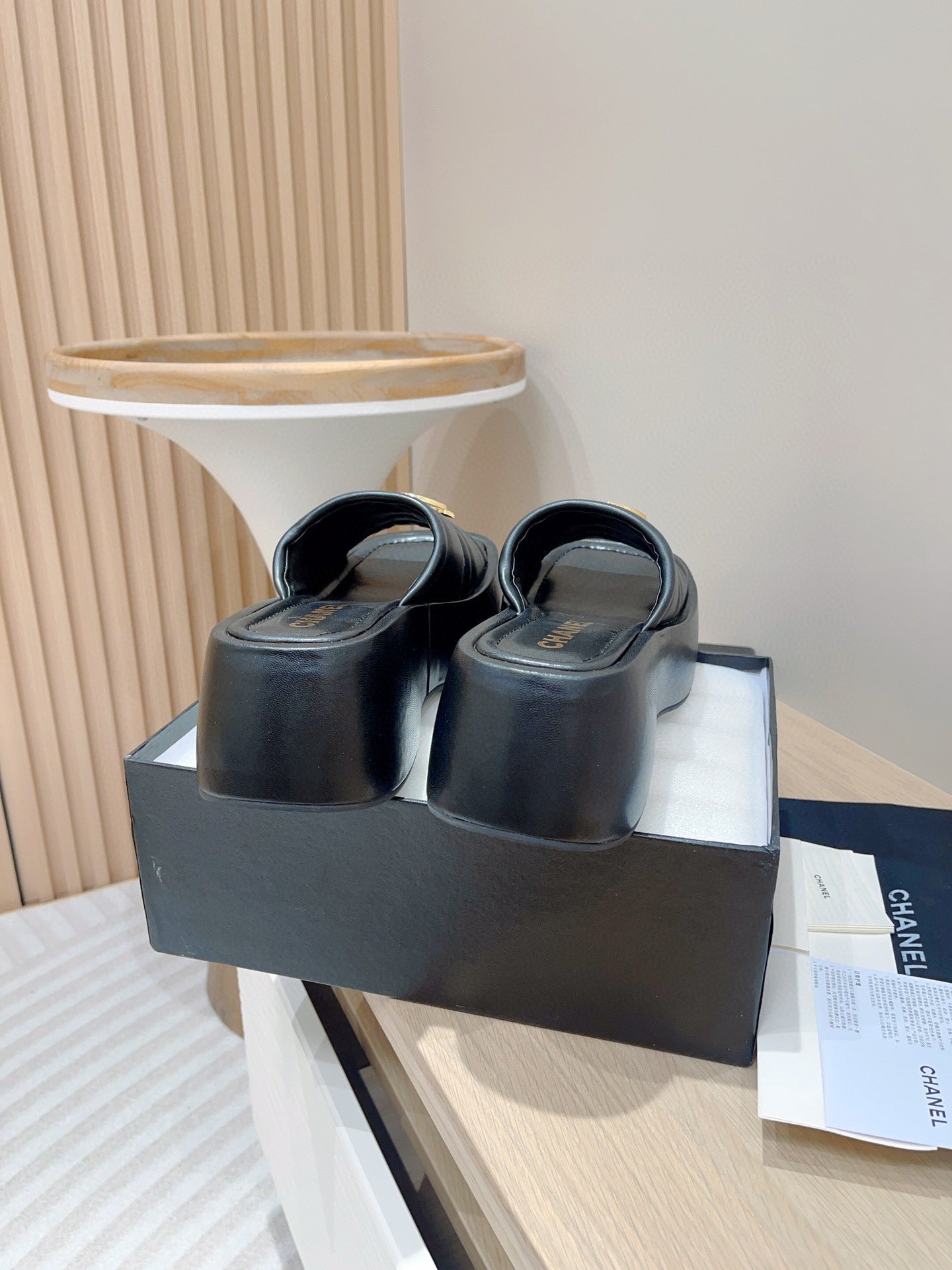 CE-thick bottom slippers