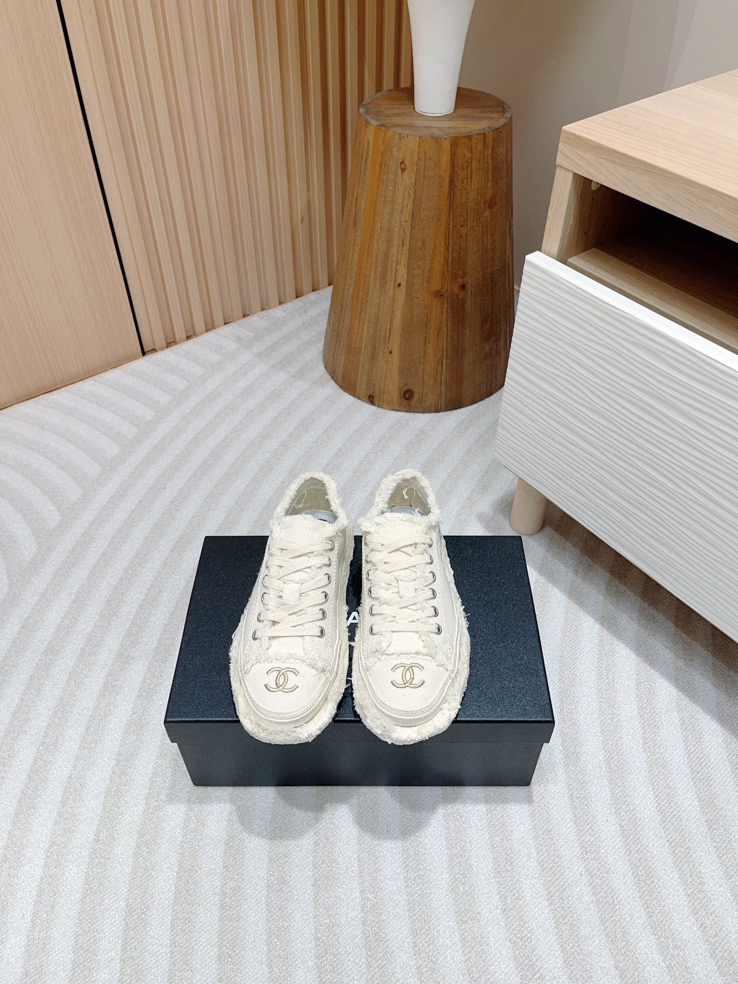CE-Canvas shoes