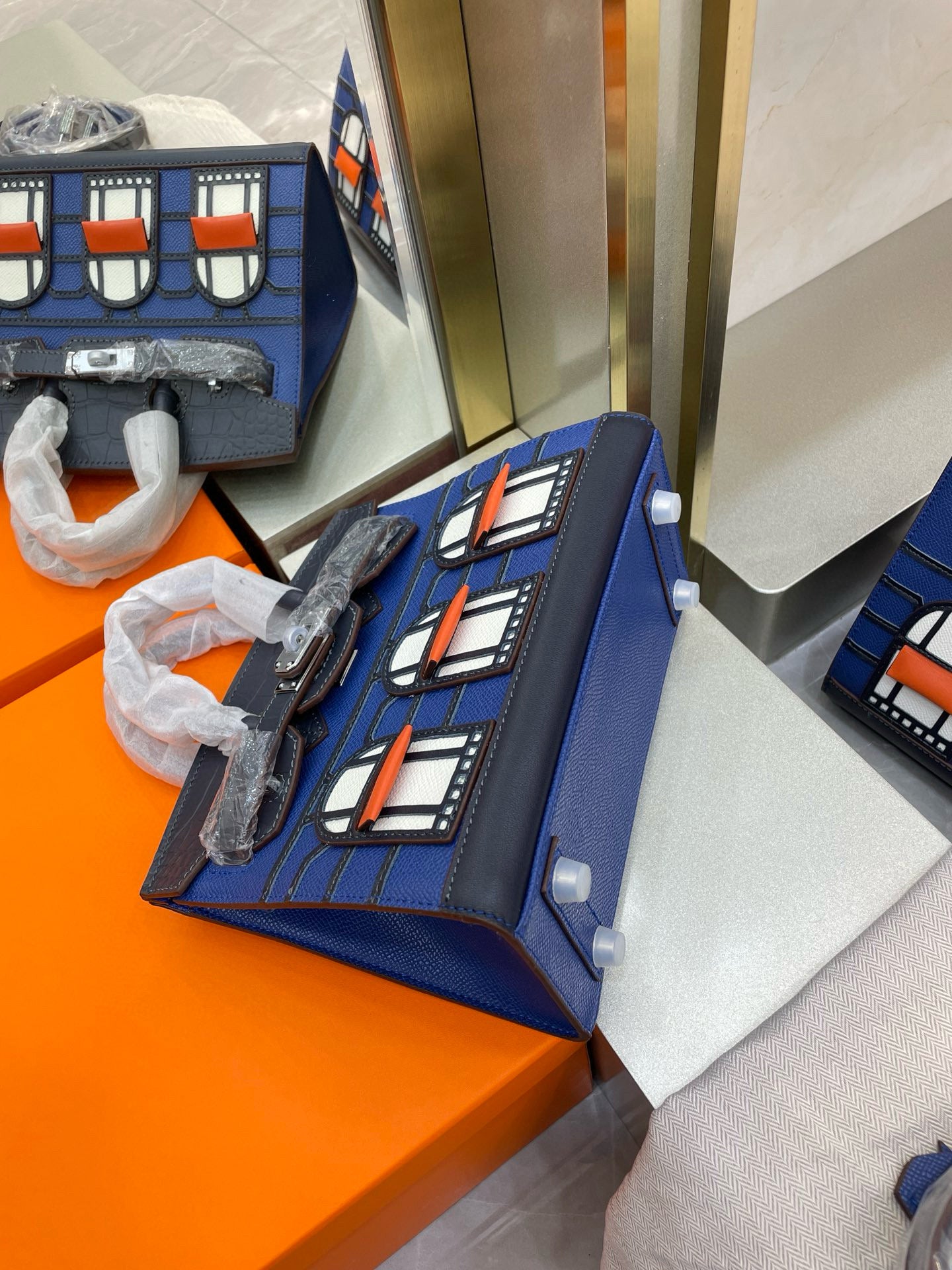 H-𝗙𝗮𝘂𝗯𝗼𝘂𝗿𝗴